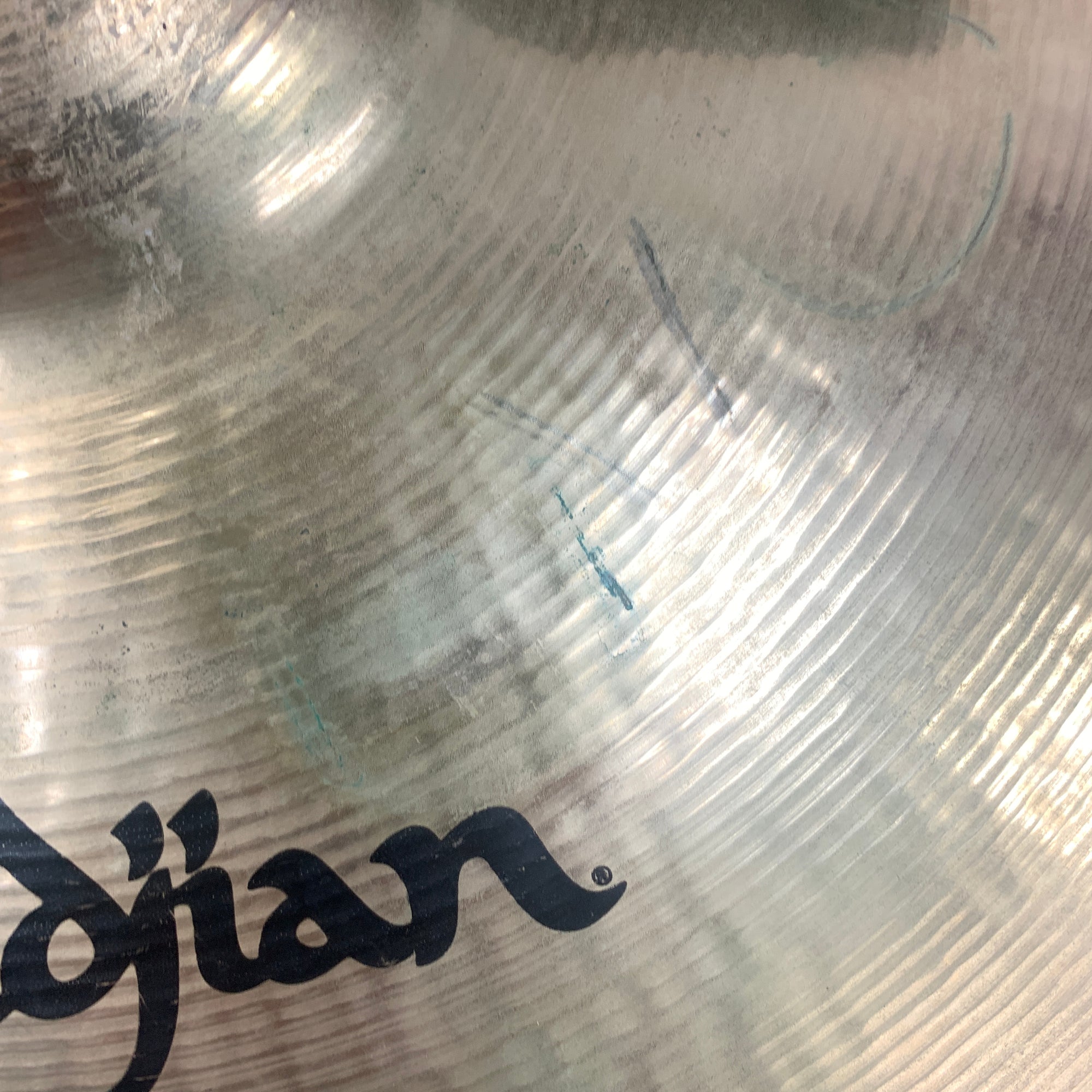 Zildjian 18 A Stadium Medium Marching Cymbal Pair - Evolution Music