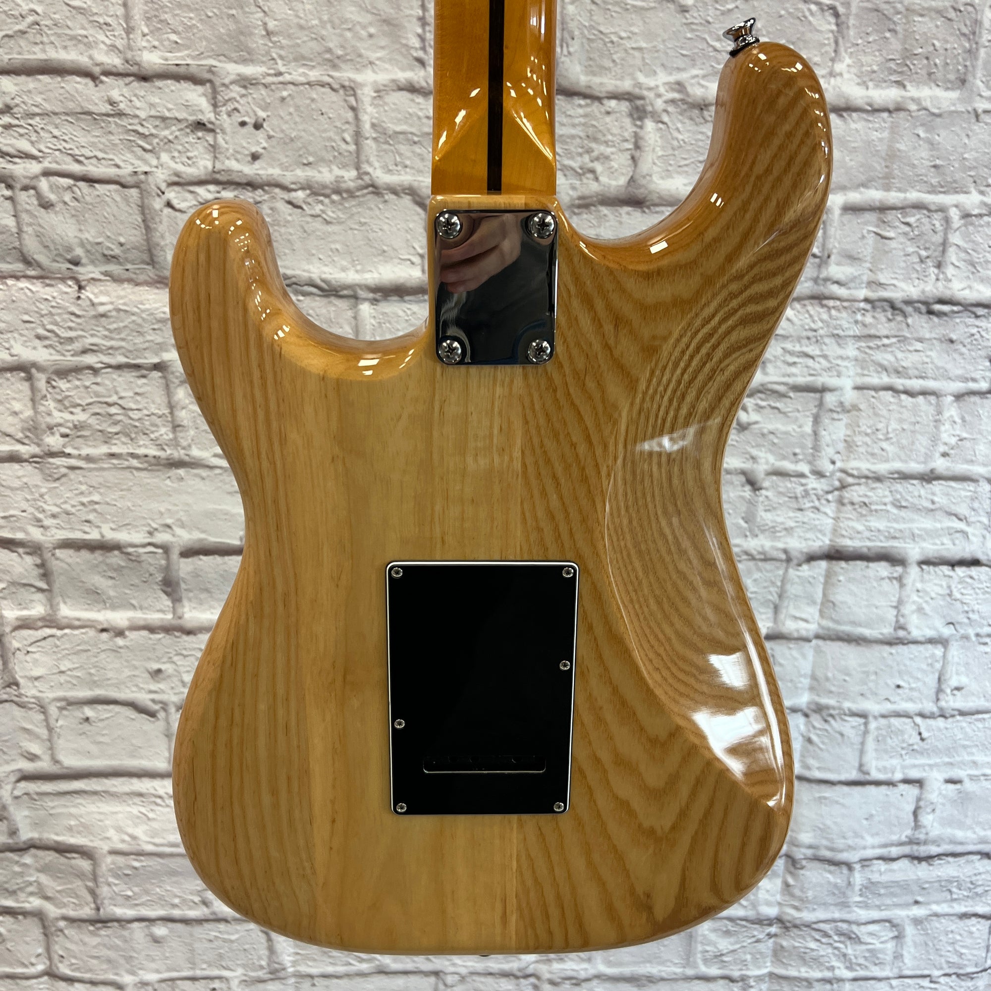 Vintage (Brand) V6M  Strat Style Natural Finish SSS Electric Guitar