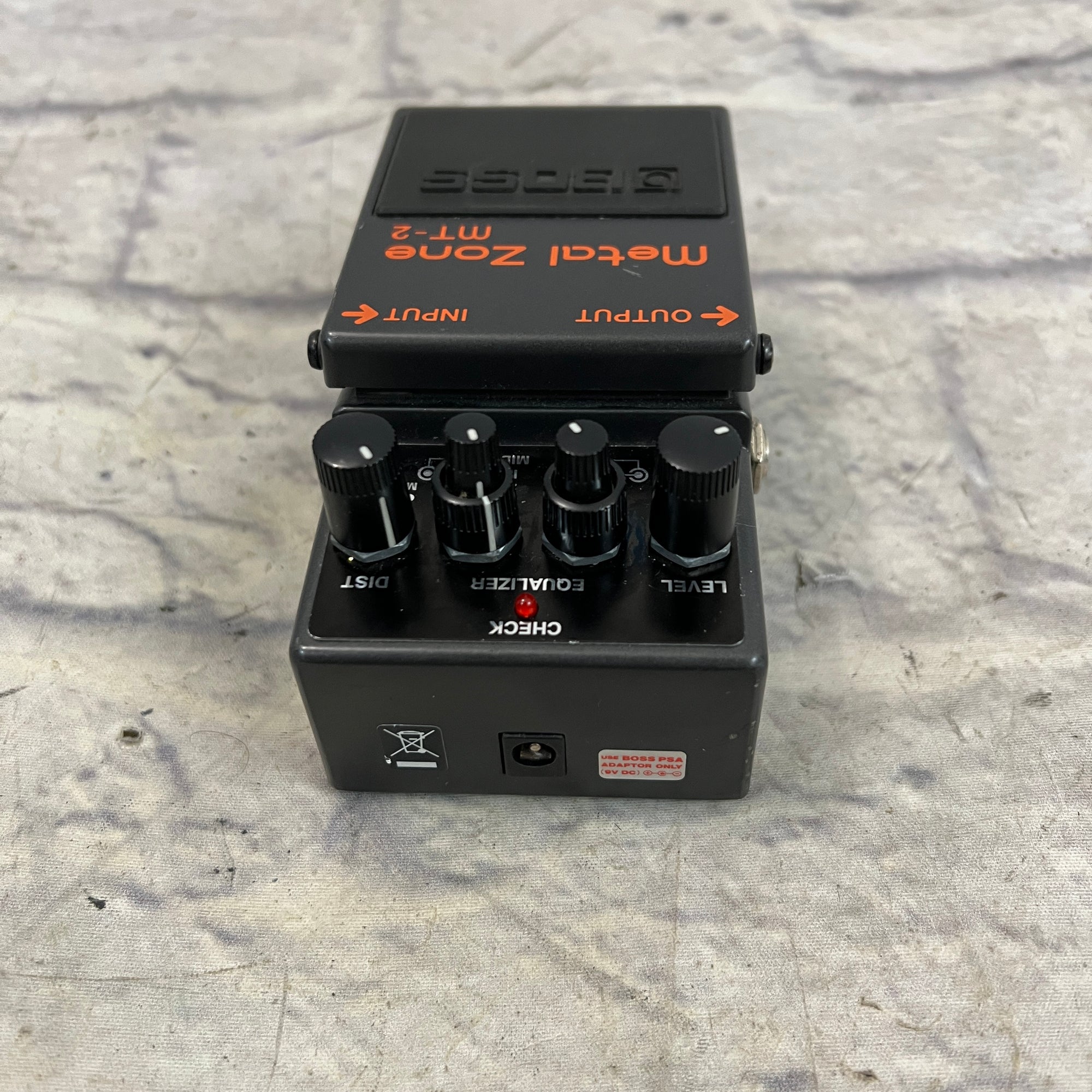Boss MT-2 Distortion Pedal