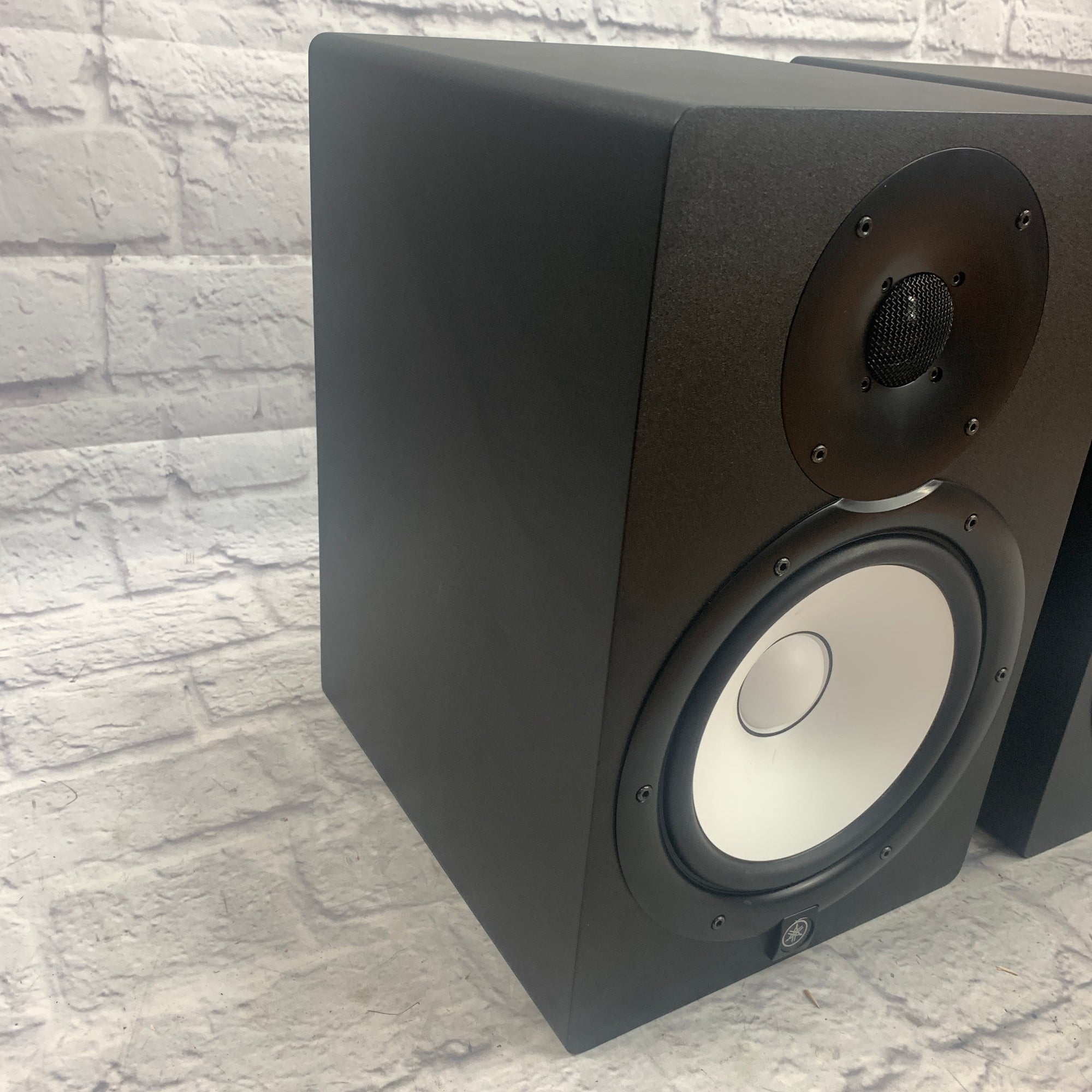 Yamaha HS8 Power Studio Monitor Pair