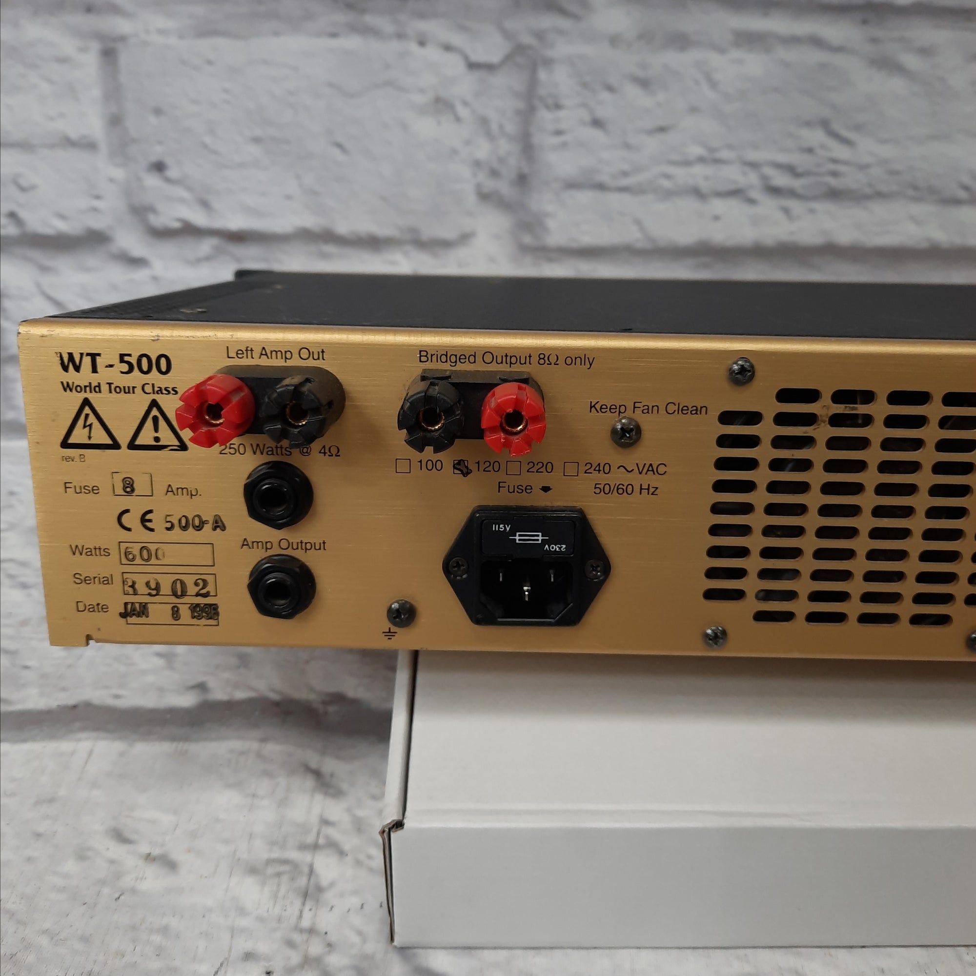 Eden Valve-Tech Series WT-500 Bass Guitar Amp