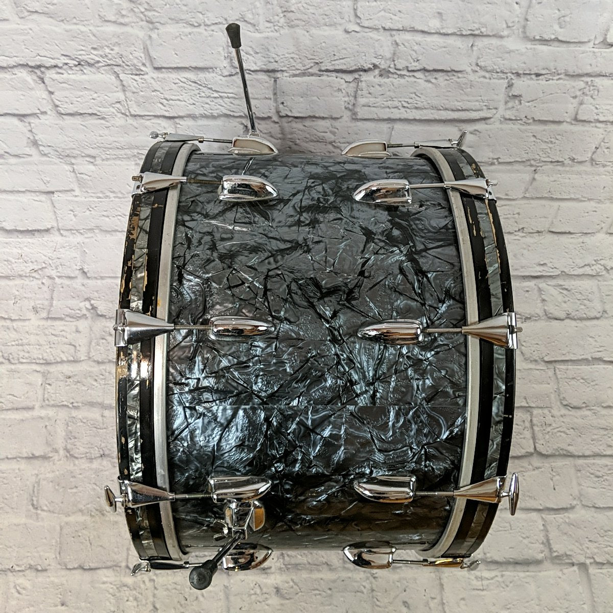 Slingerland 22 x 14 Black Oyster Bass Drum