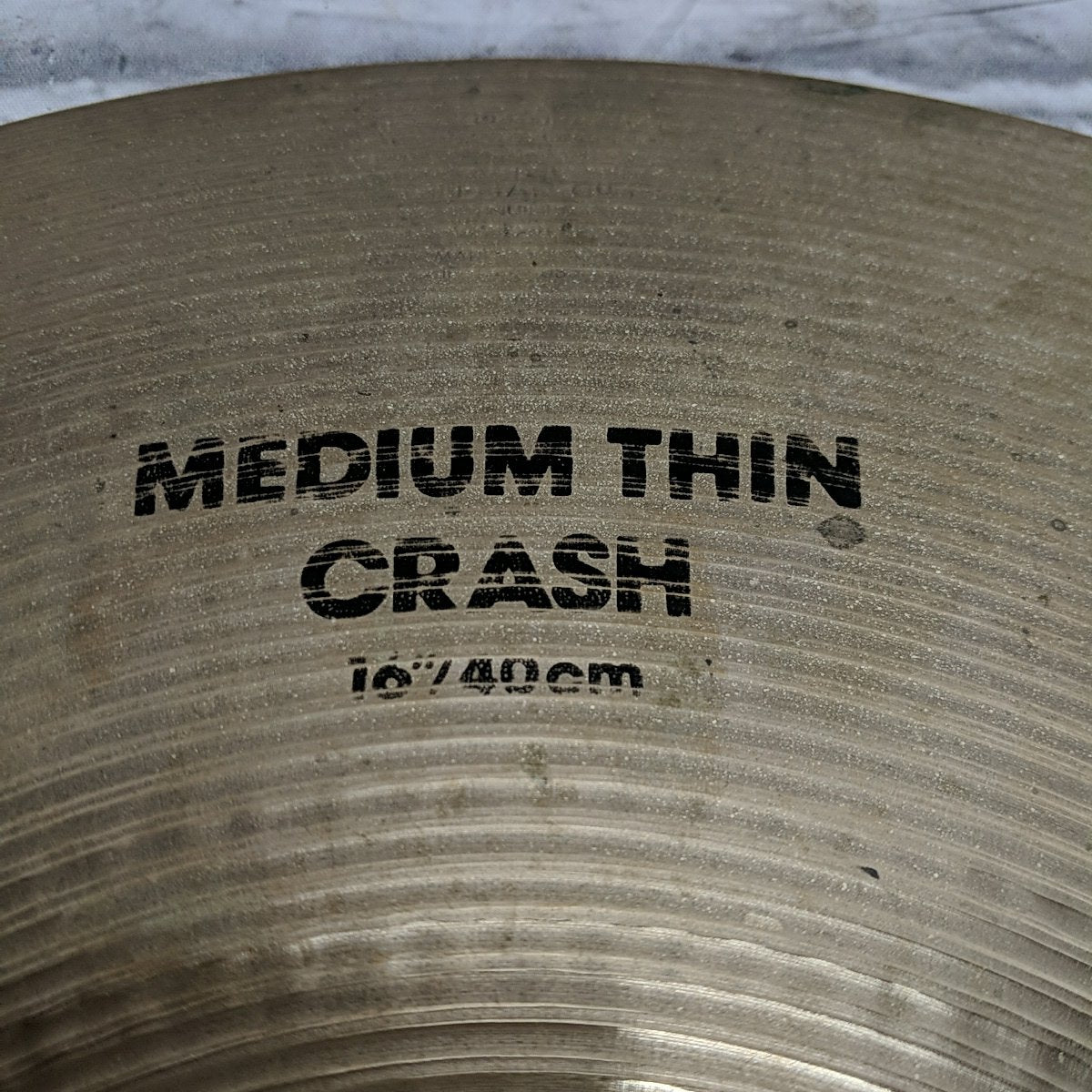 Zildjian 16 Avedis Medium Thin Crash Cymbal