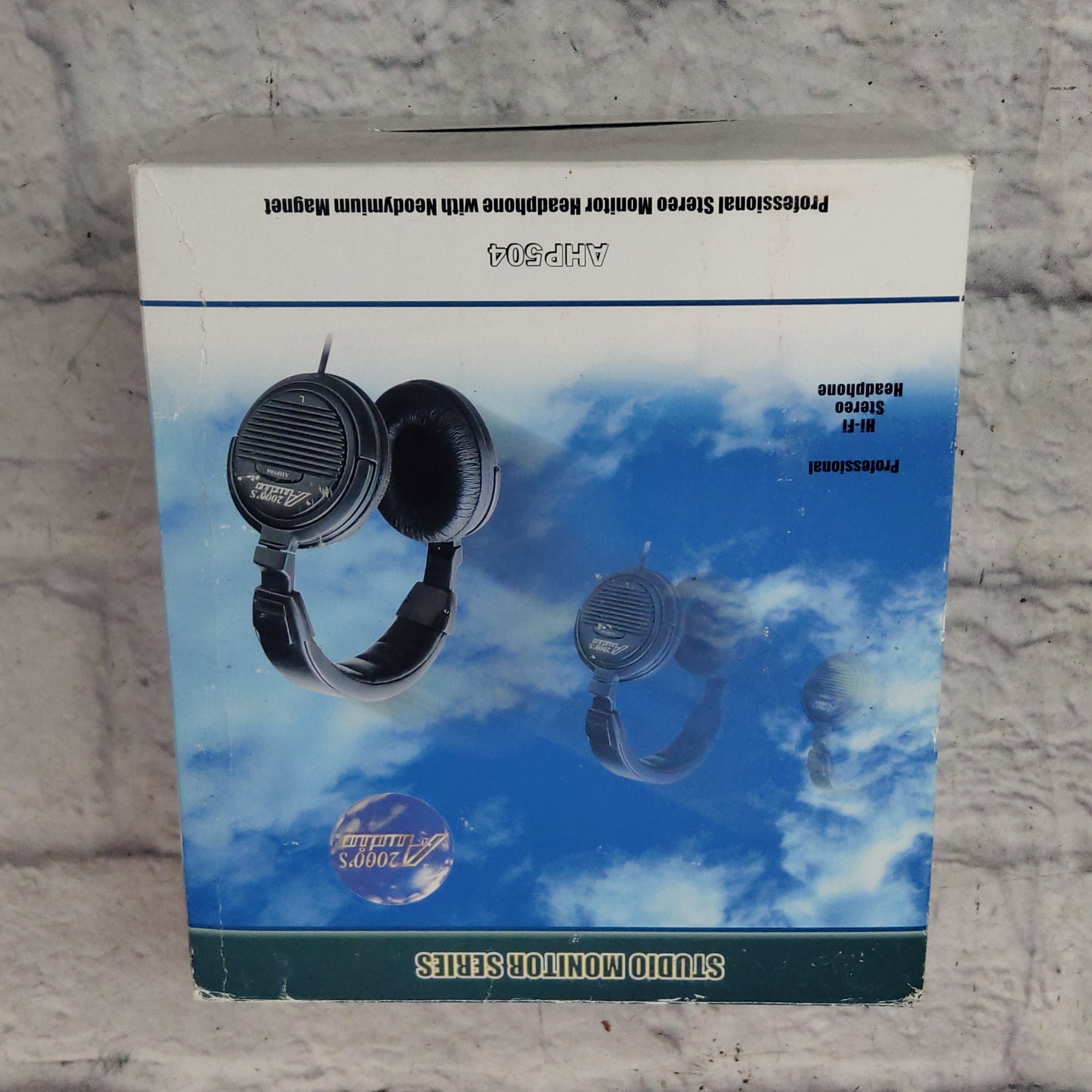 Audio 2000's AHP504 Home Audio Headphones