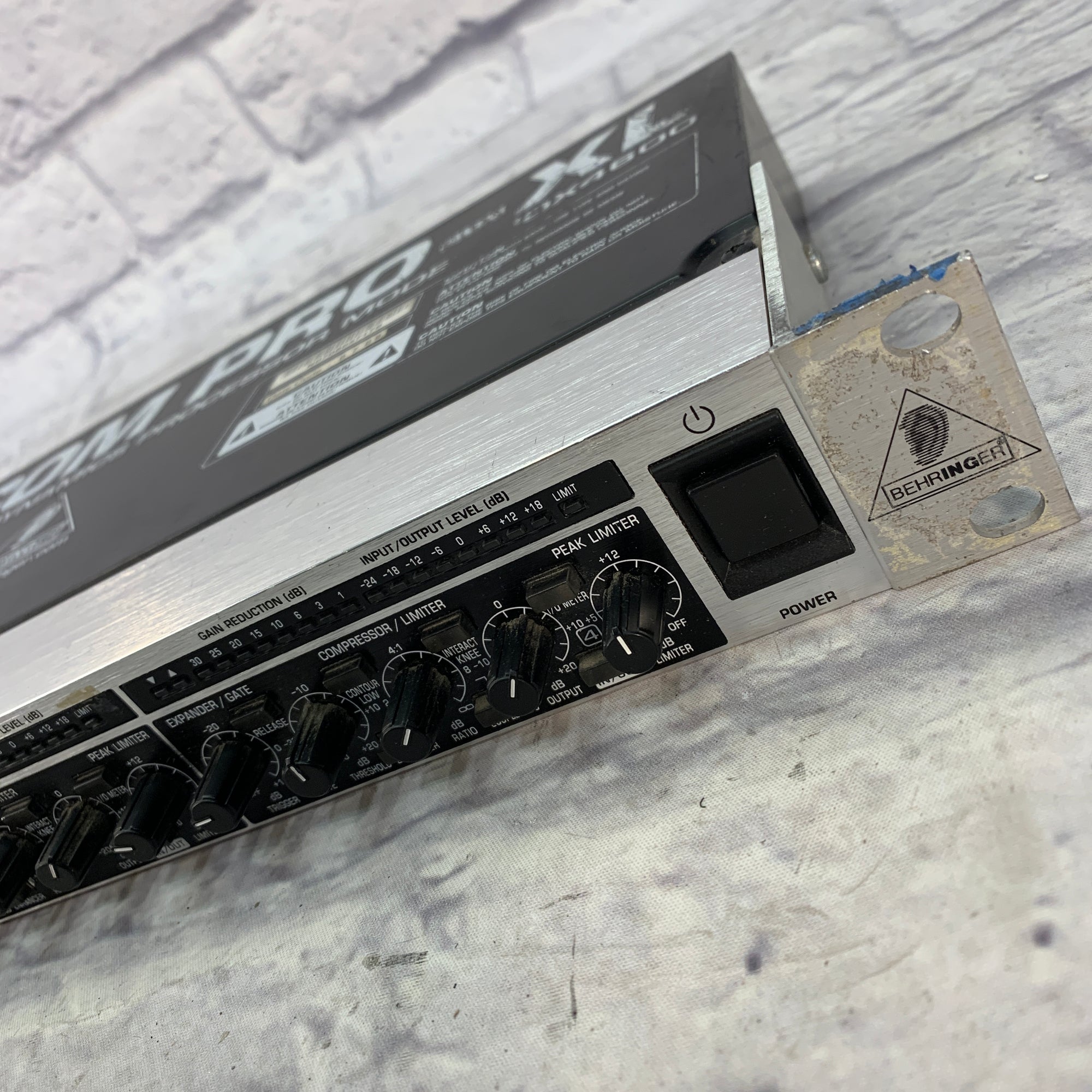 Behringer MDX4600 MULTICOM PRO XL 4-Channel Compressor/Expander