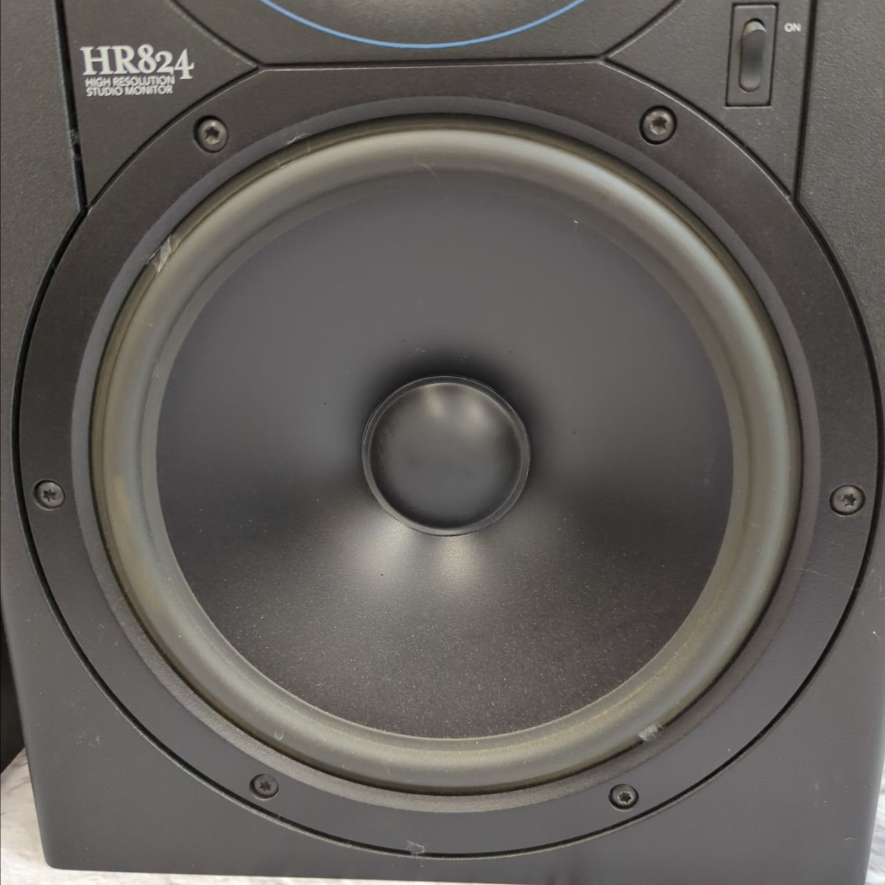 Mackie HR824 Active Studio Monitor Pair