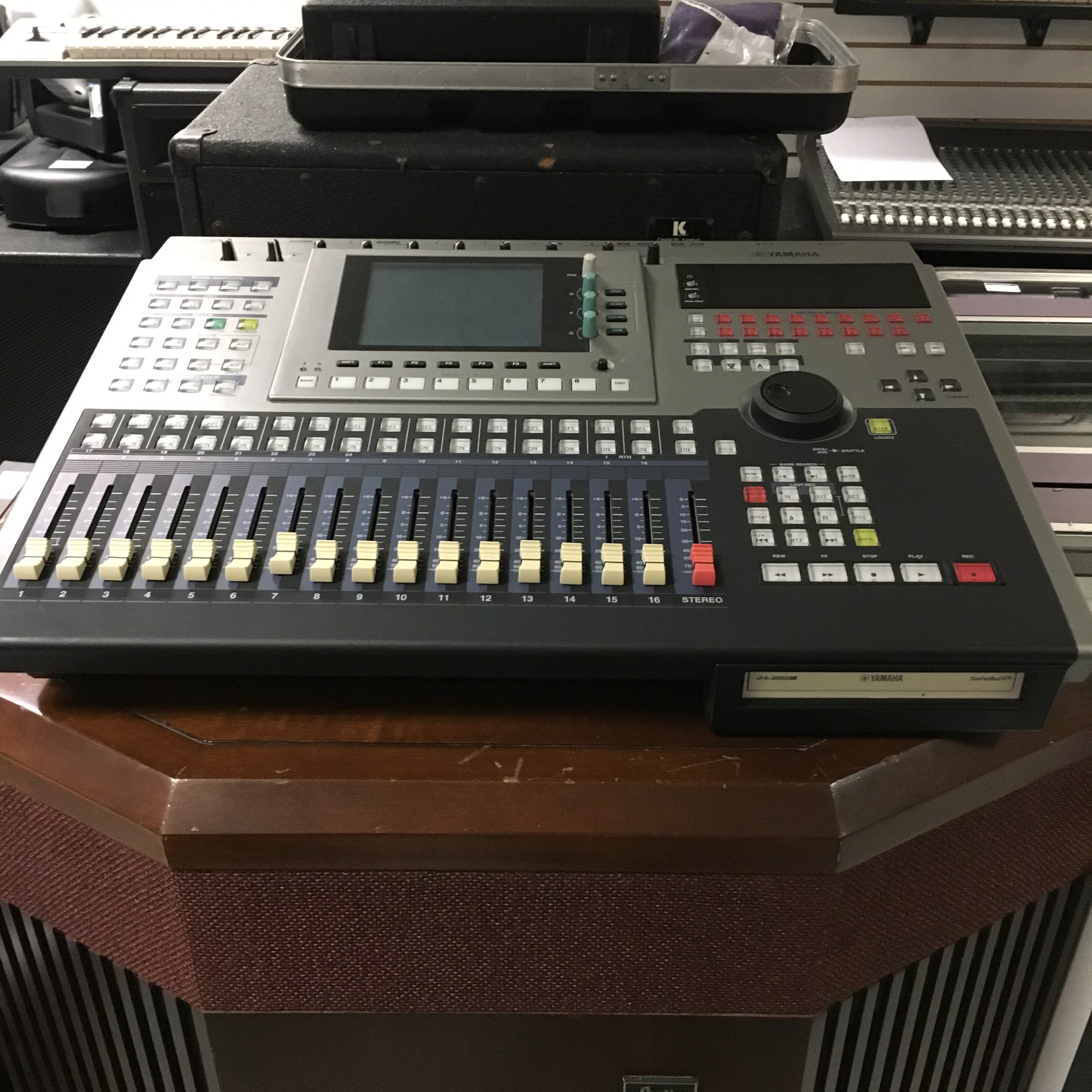 Yamaha AW4416 Hard Disk Recorder w Burner
