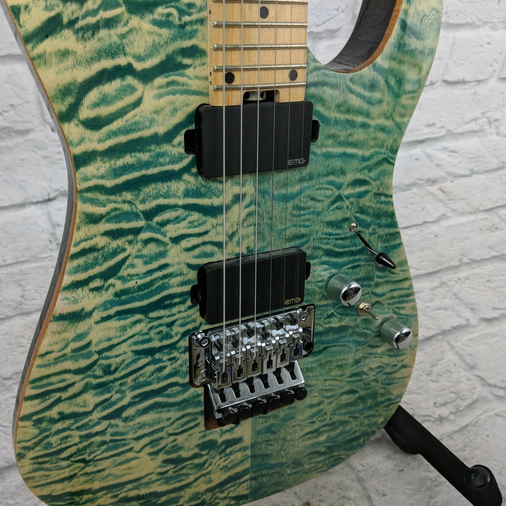 Harley Benton Pro Series Guitar - Evolution Music