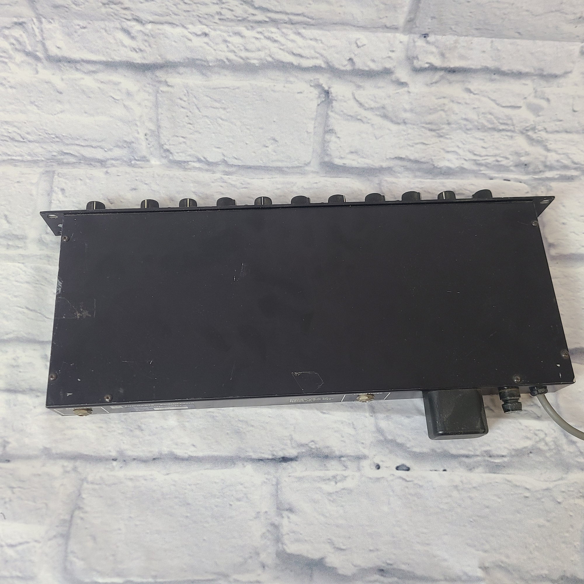 Audioarts Engineering Model 1500 Tuneable Notch Filter-Feedback Suppressor