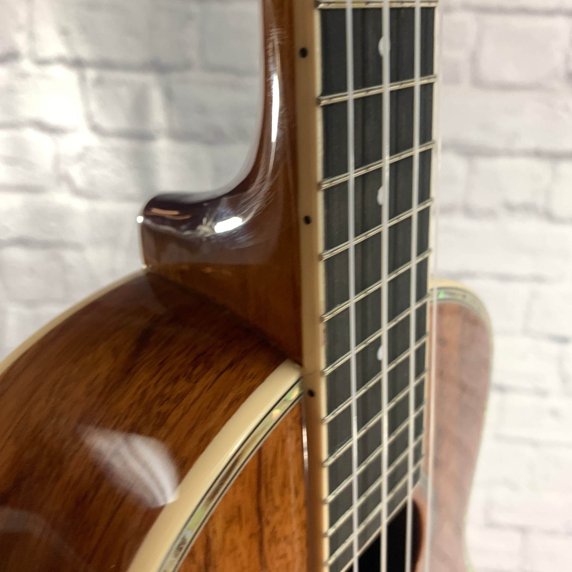 Fender California Coast Montecito Ukulele
