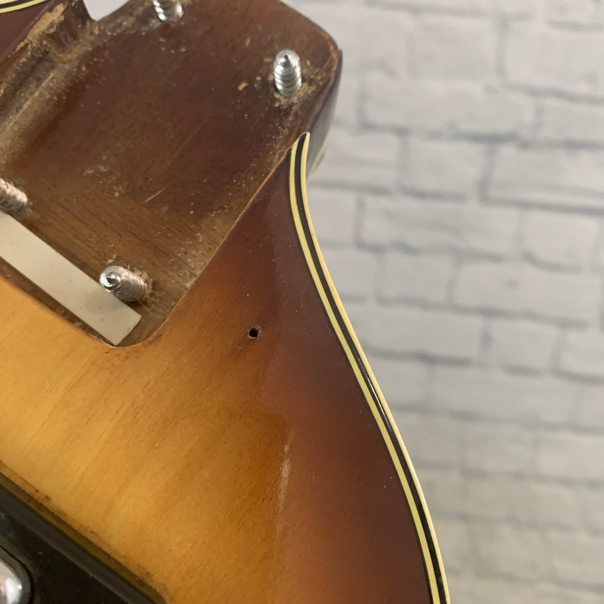 Teisco / Kimberly / Matsumoku MIJ Hollowbody Violin Bass Guitar (1960s, Sunburst) Body