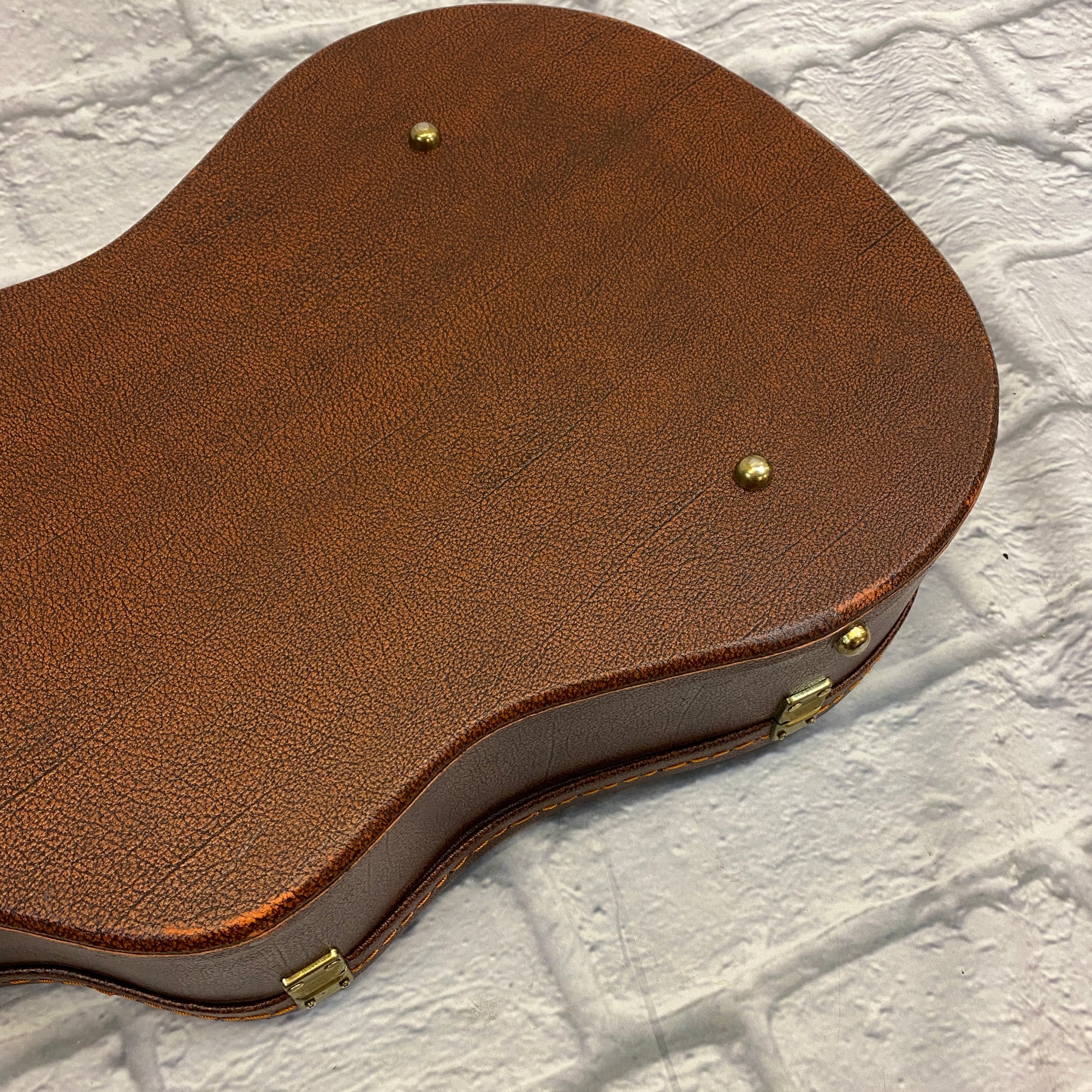 Suzuki Brown Acoustic Hard Case