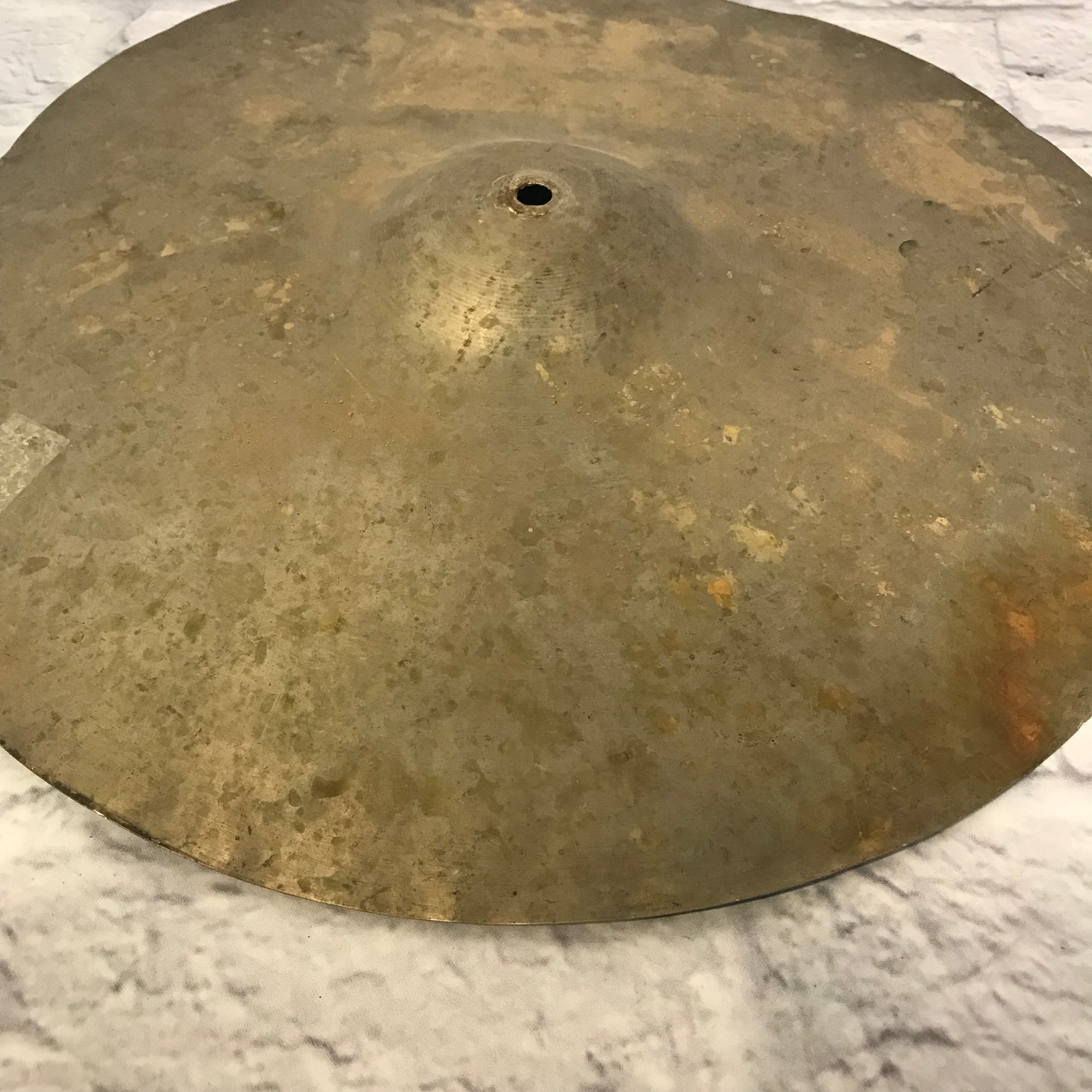 Vintage Unknown Brand 17in Crash Cymbal