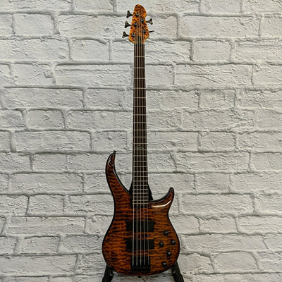 Peavey Cirrus BXP 5 String Bass Guitar w/ Hard Case