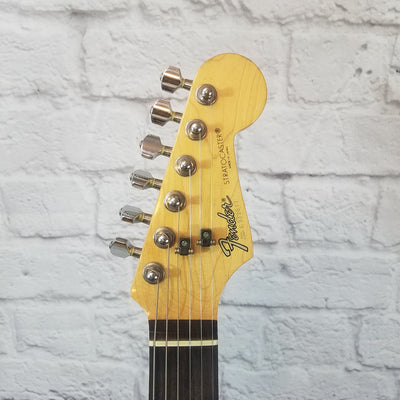 Fender Late 80's Red Stratocaster-Made in Japan