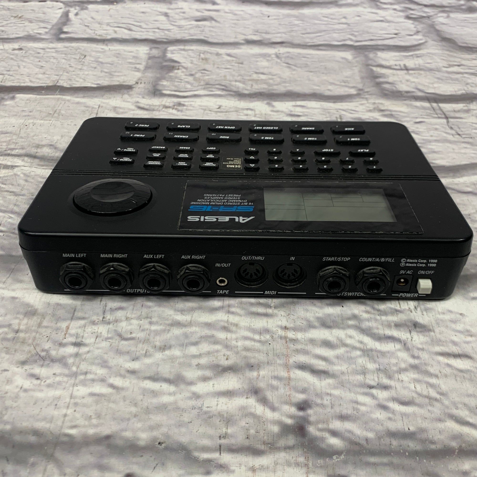 Alesis SR-16 Drum Machine