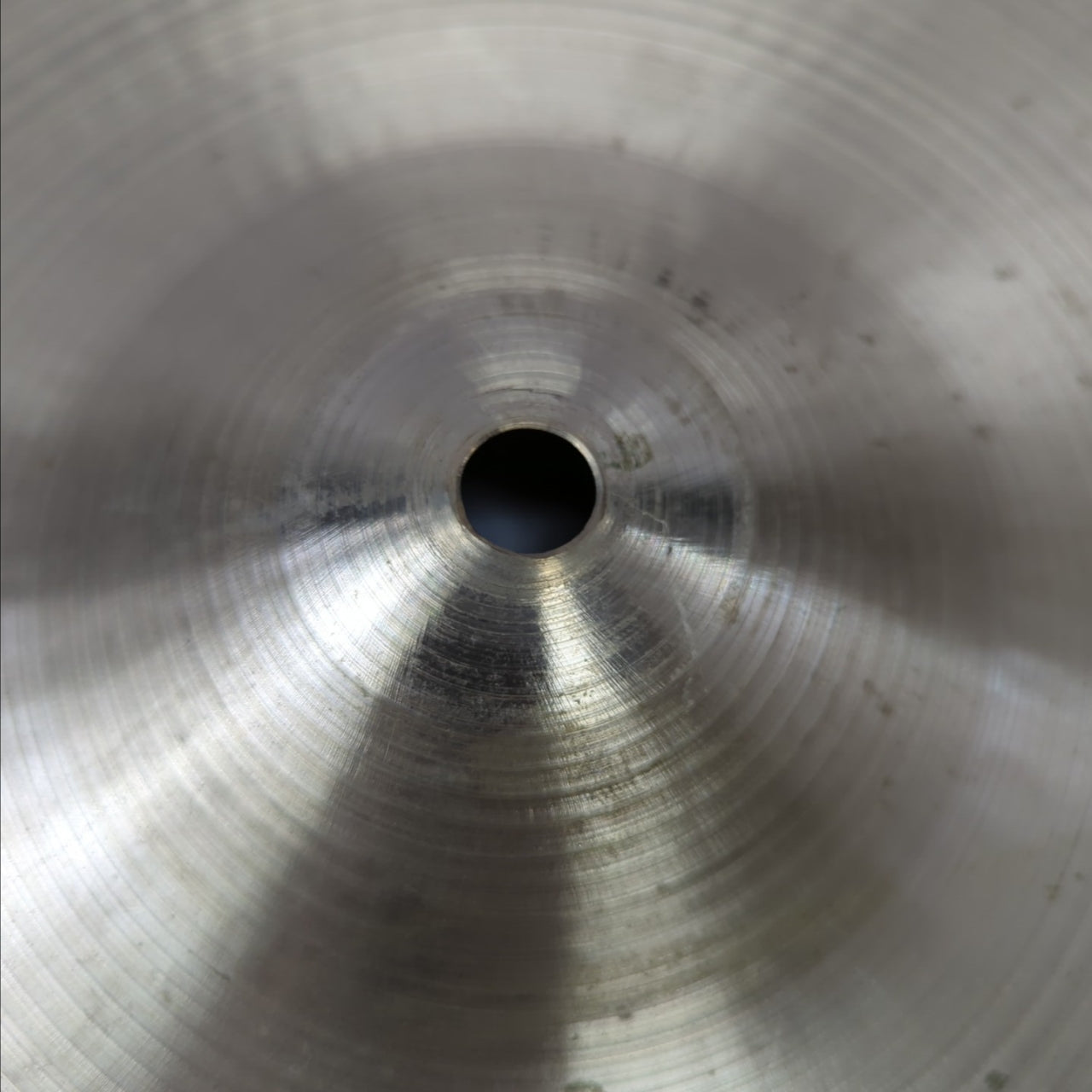 Zildjian Thin Crash 16" 40cm Crash Cymbal 1000g 1981-1992 (“CO.” Stamp)