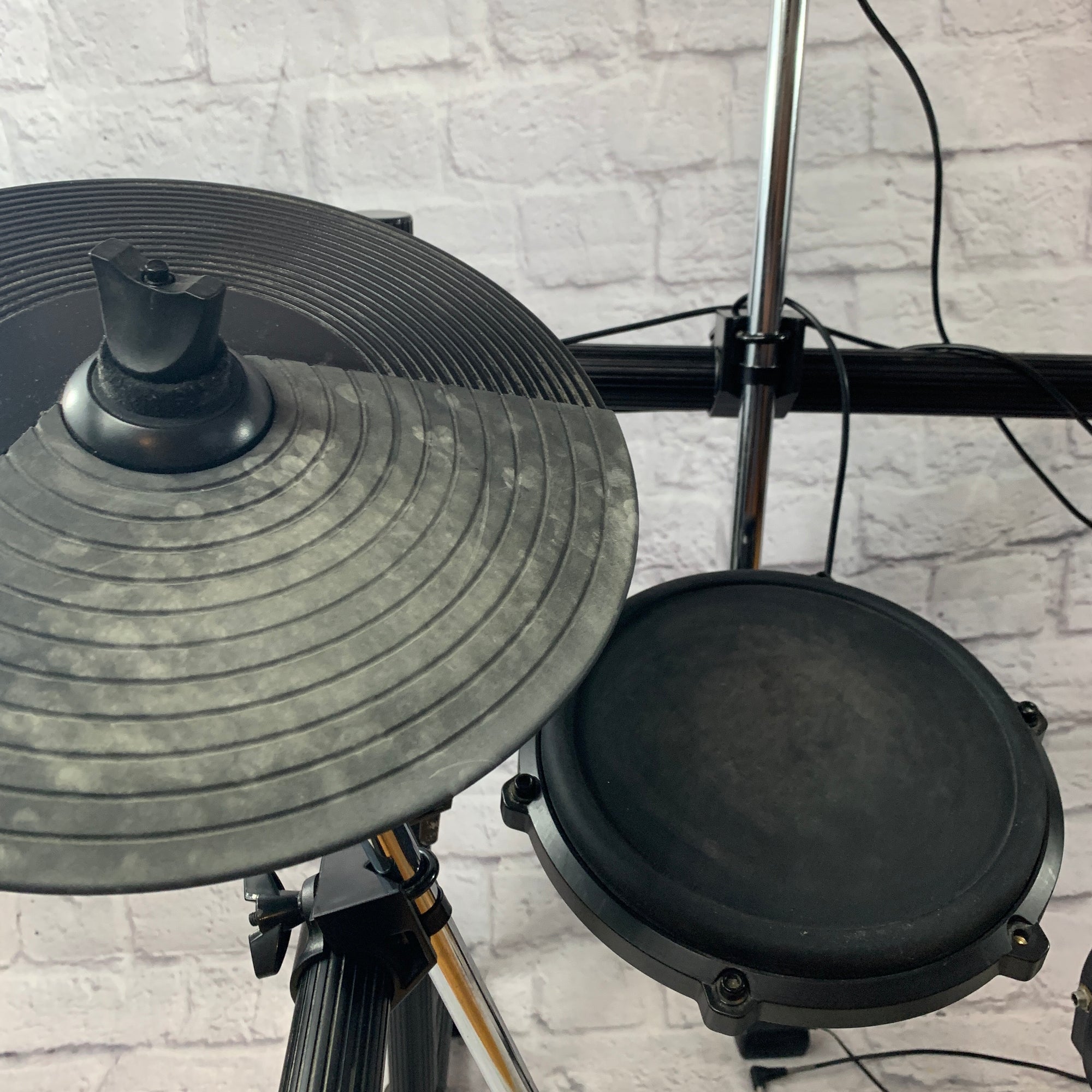 Alesis DM6 Electronic Drum Set