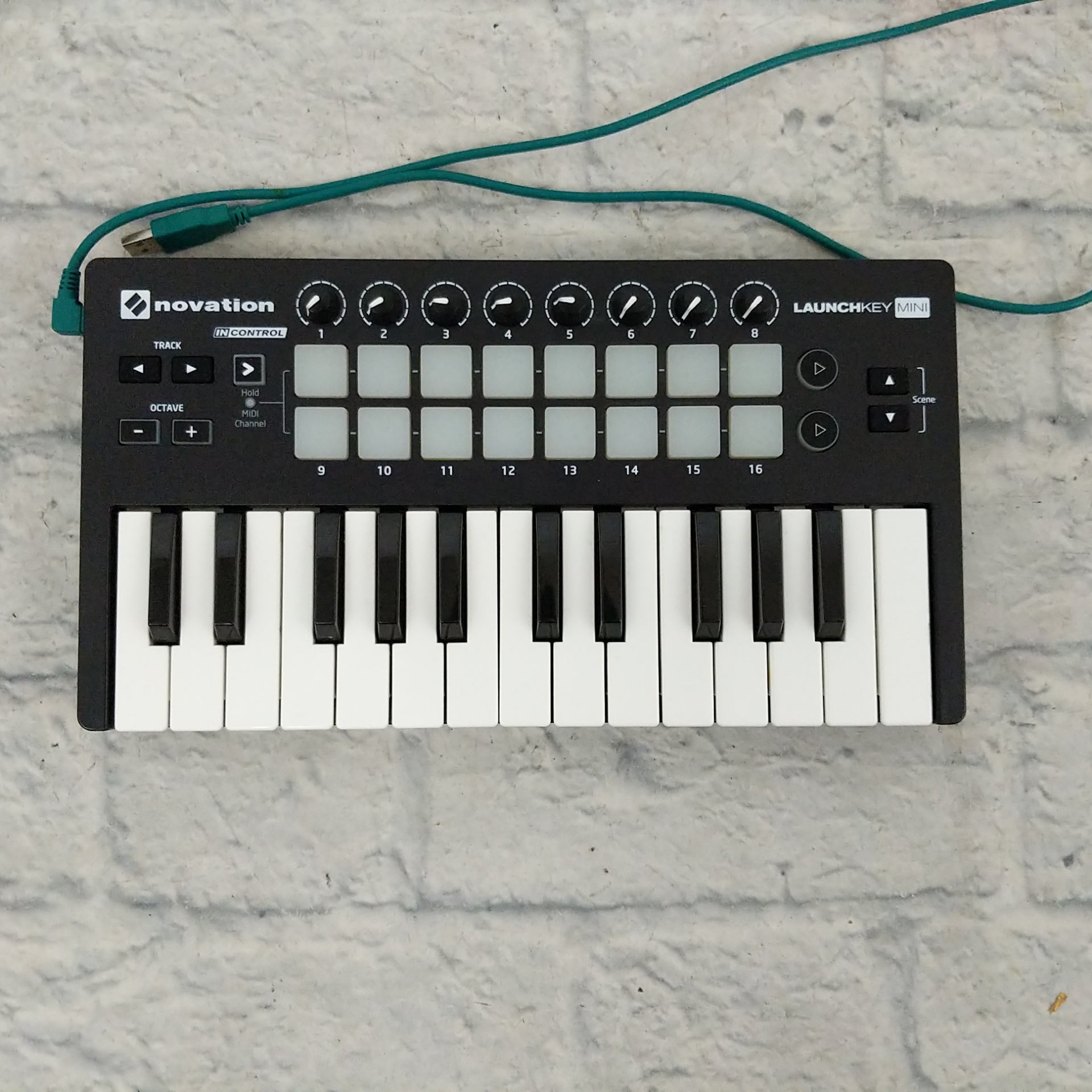 Novation Launch Key Mini