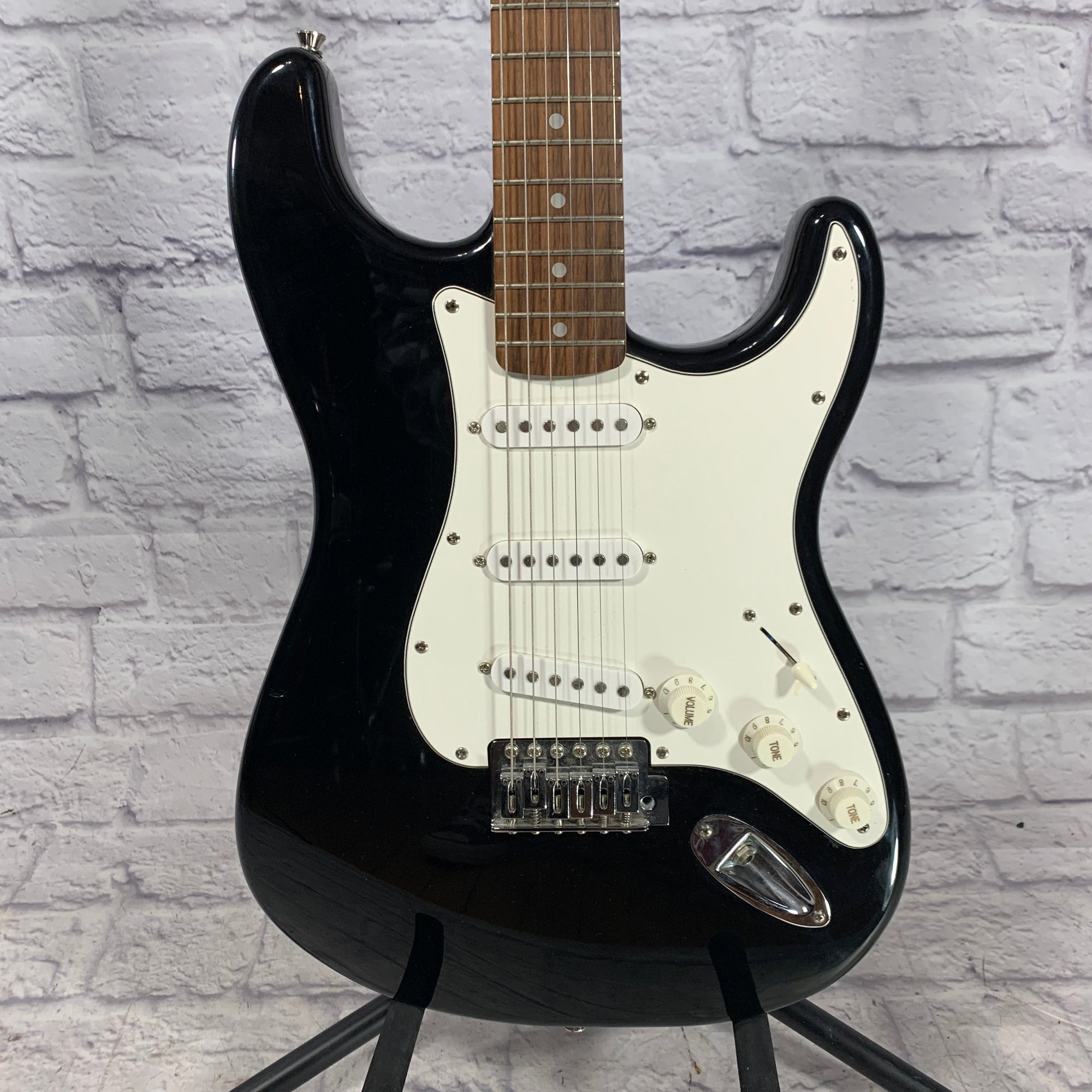 Squier Strat Electric Guitar w/ fret sprout