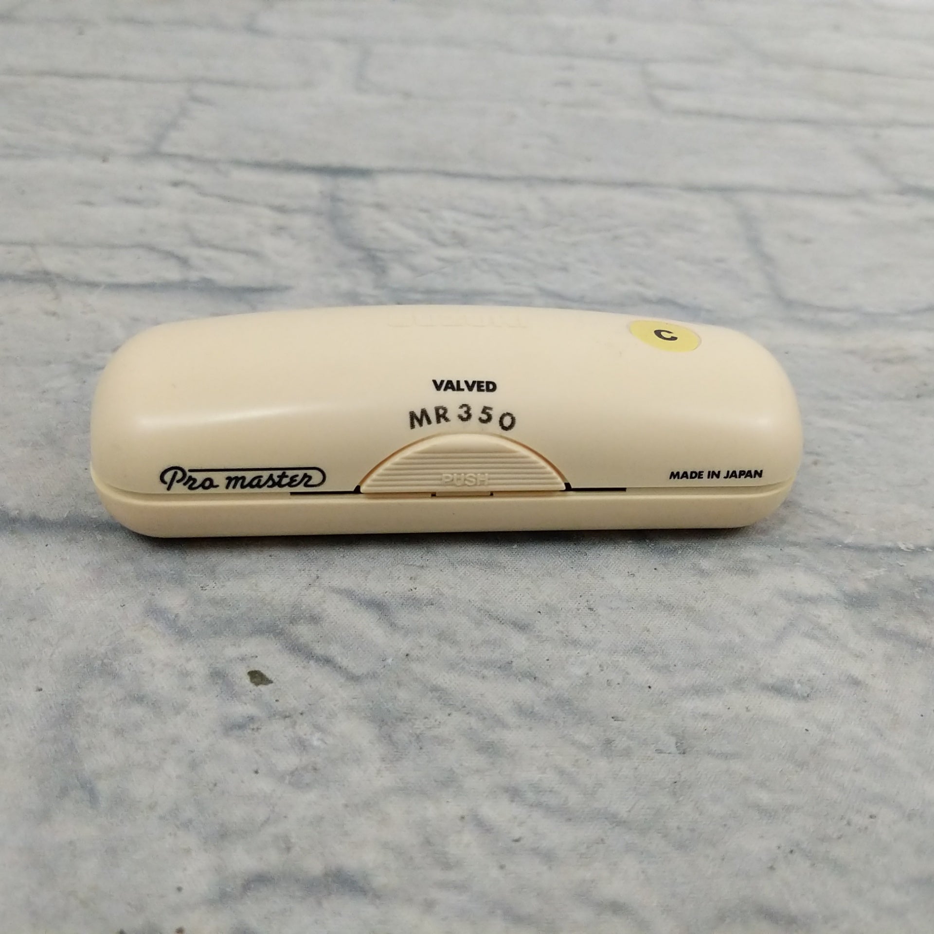 Suzuki Pro Master MR350 Valved Harmonica in C - Evolution Music