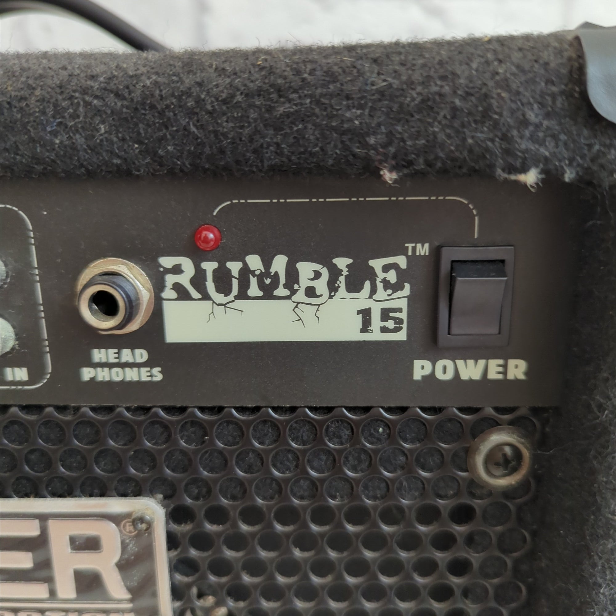 Fender Rumble 15 Bass Guitar Combo Amp