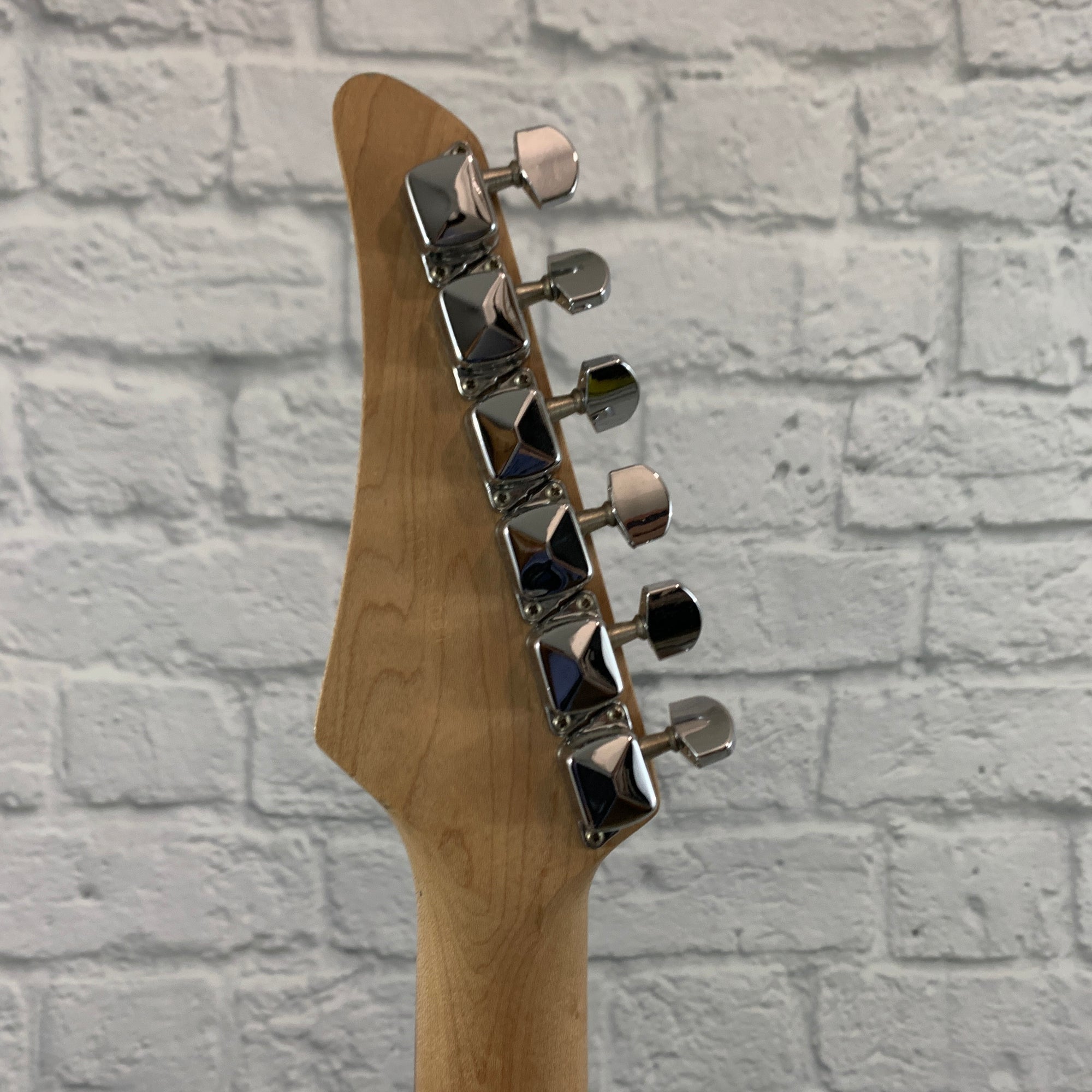 Yamaha ERG-121 HSS Strat-Style Electric Guitar - Black