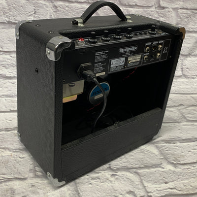 Behringer V-Tone GM110 Analog Modeling Guitar Combo Amp