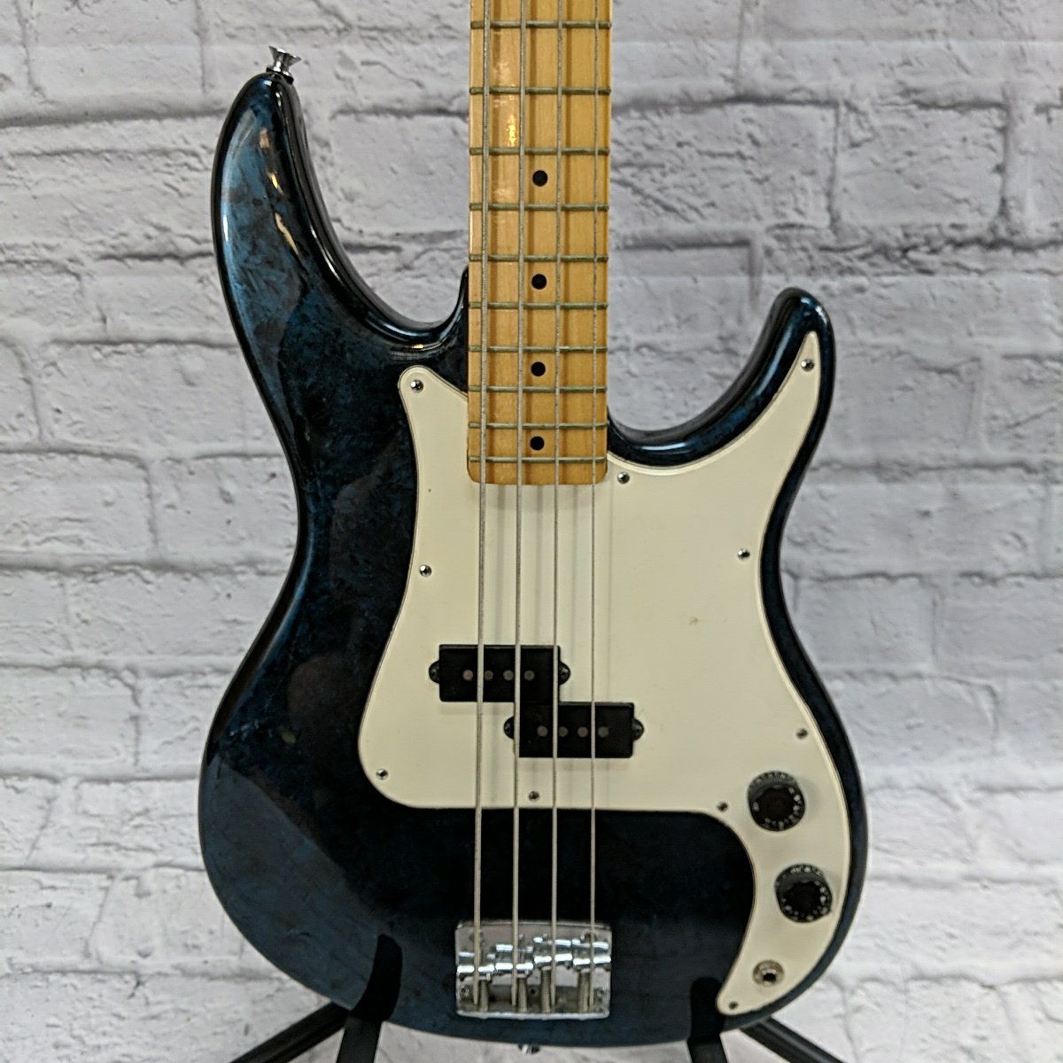 Peavey Fury 4 String Bass