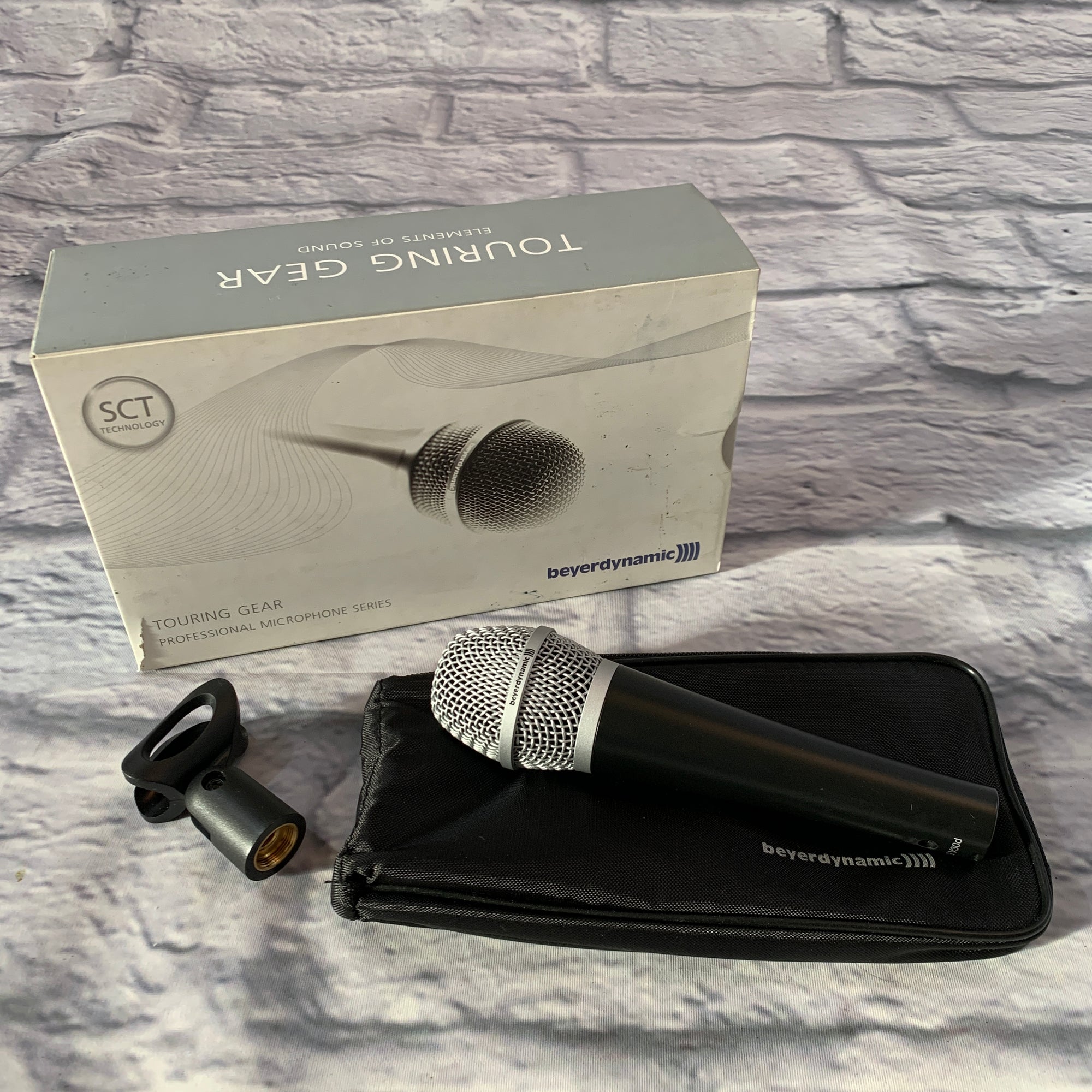 Beyerdynamic TG V30D Dynamic Vocal Microphone