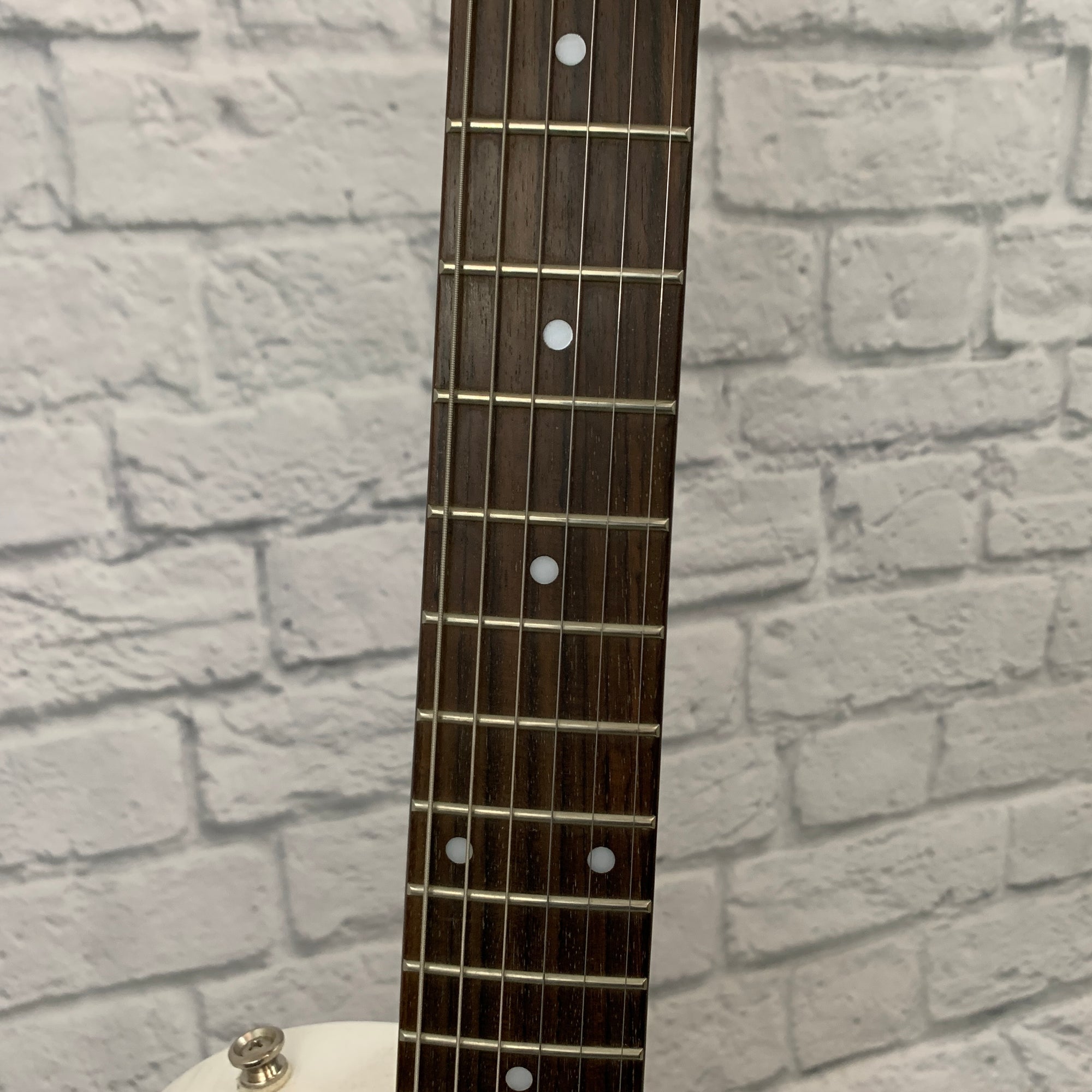 Epiphone Les Paul Studio Electric Guitar Alpine White AS IS
