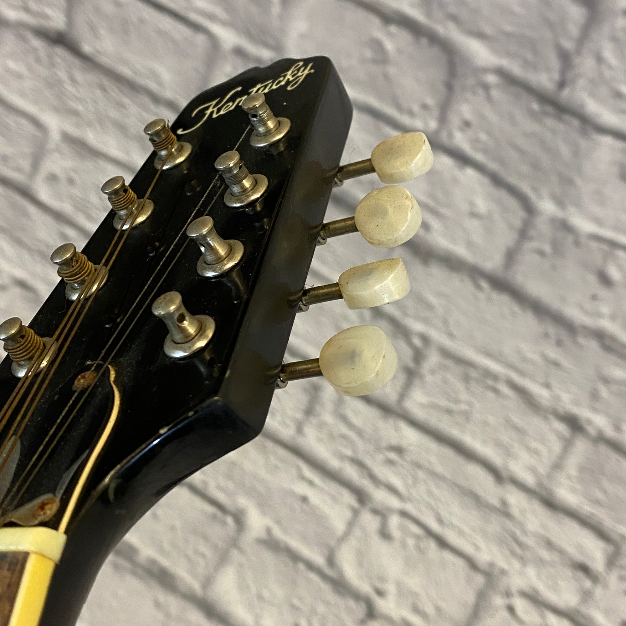Kentucky KM-140 Mandolin