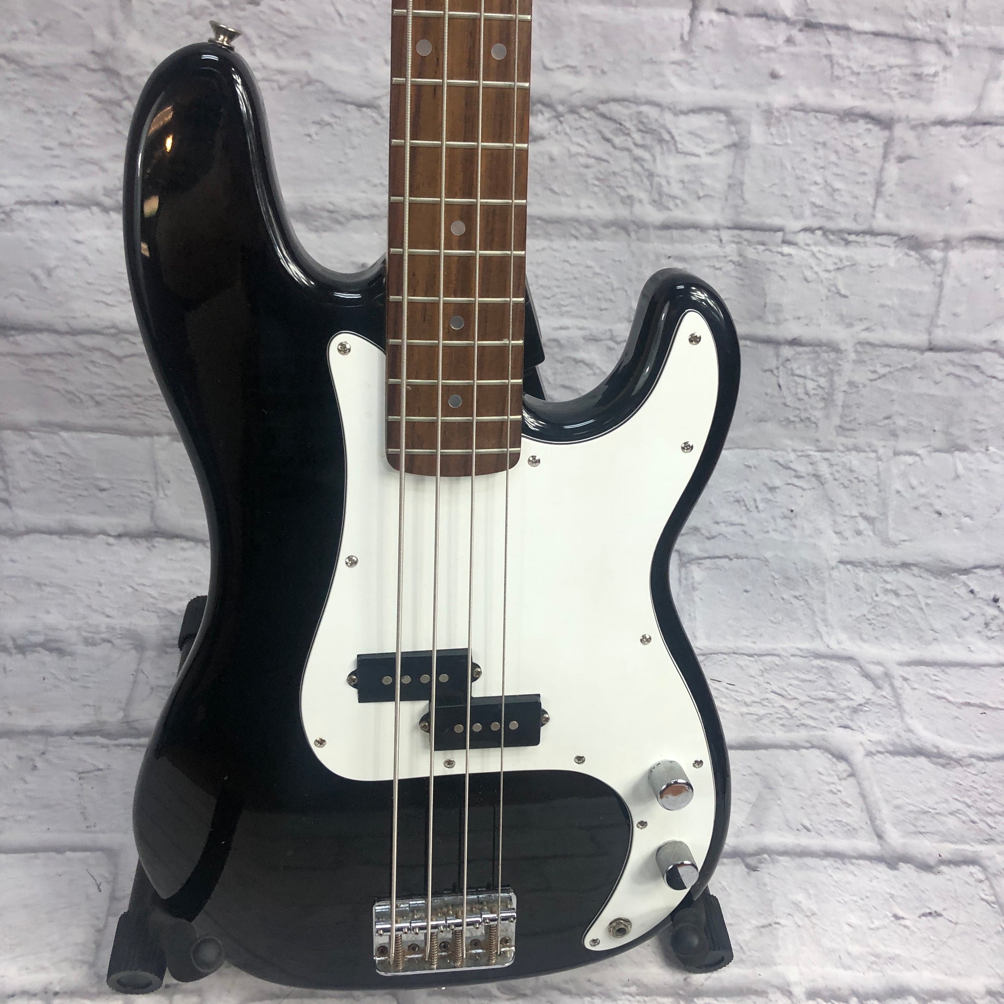 Squier Affinity Series 4 String P Bass