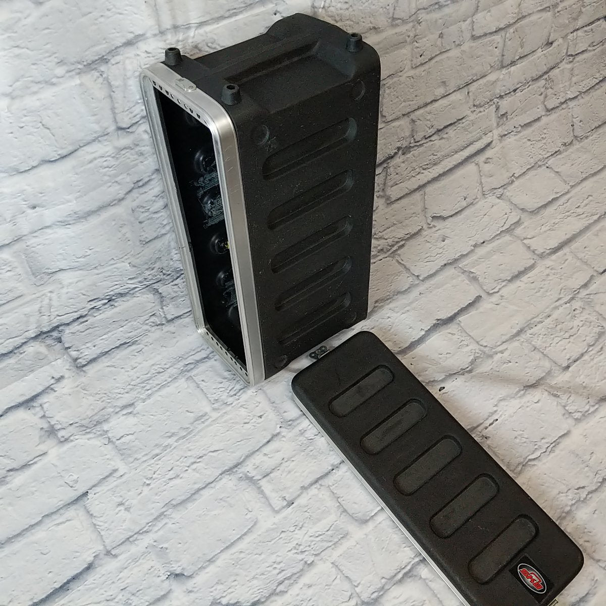 SKB Shallow 3U Rack Case