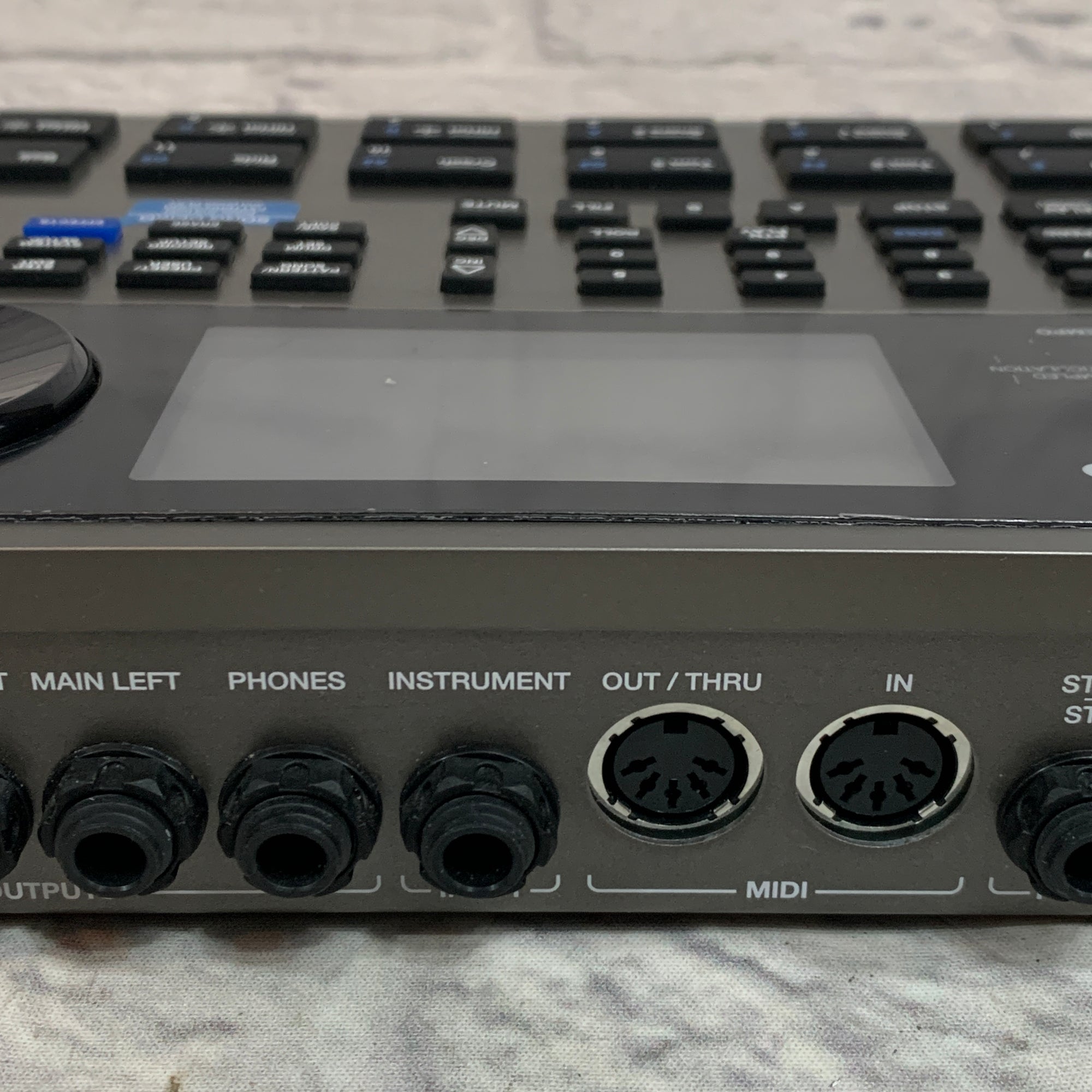 Alesis SR-18 Drum Machine