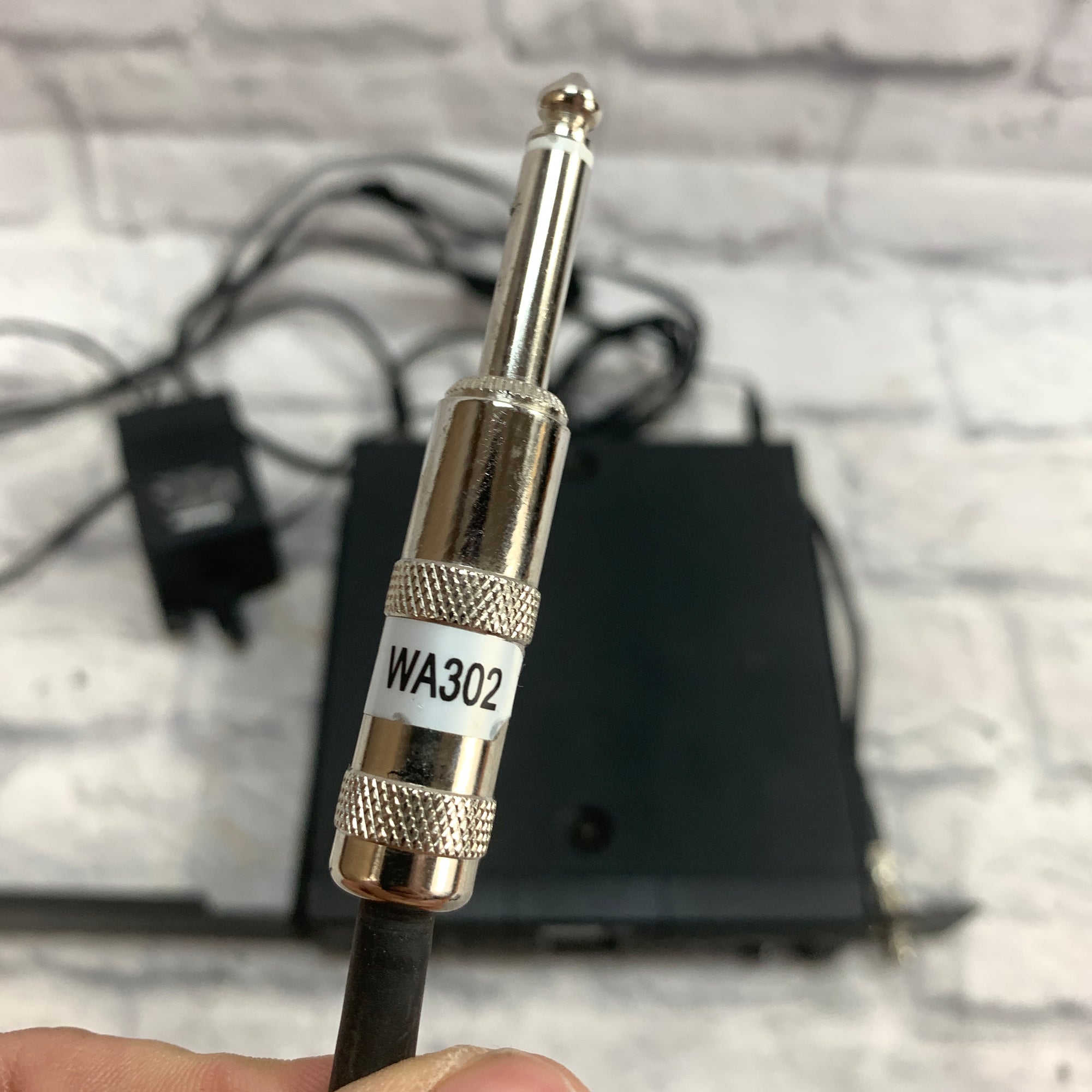 Shure UC4/Uc2-BG3.1, USA 製、動作確認済み。 Shure UC Wireless Instrument System UC14 - Evolution Music