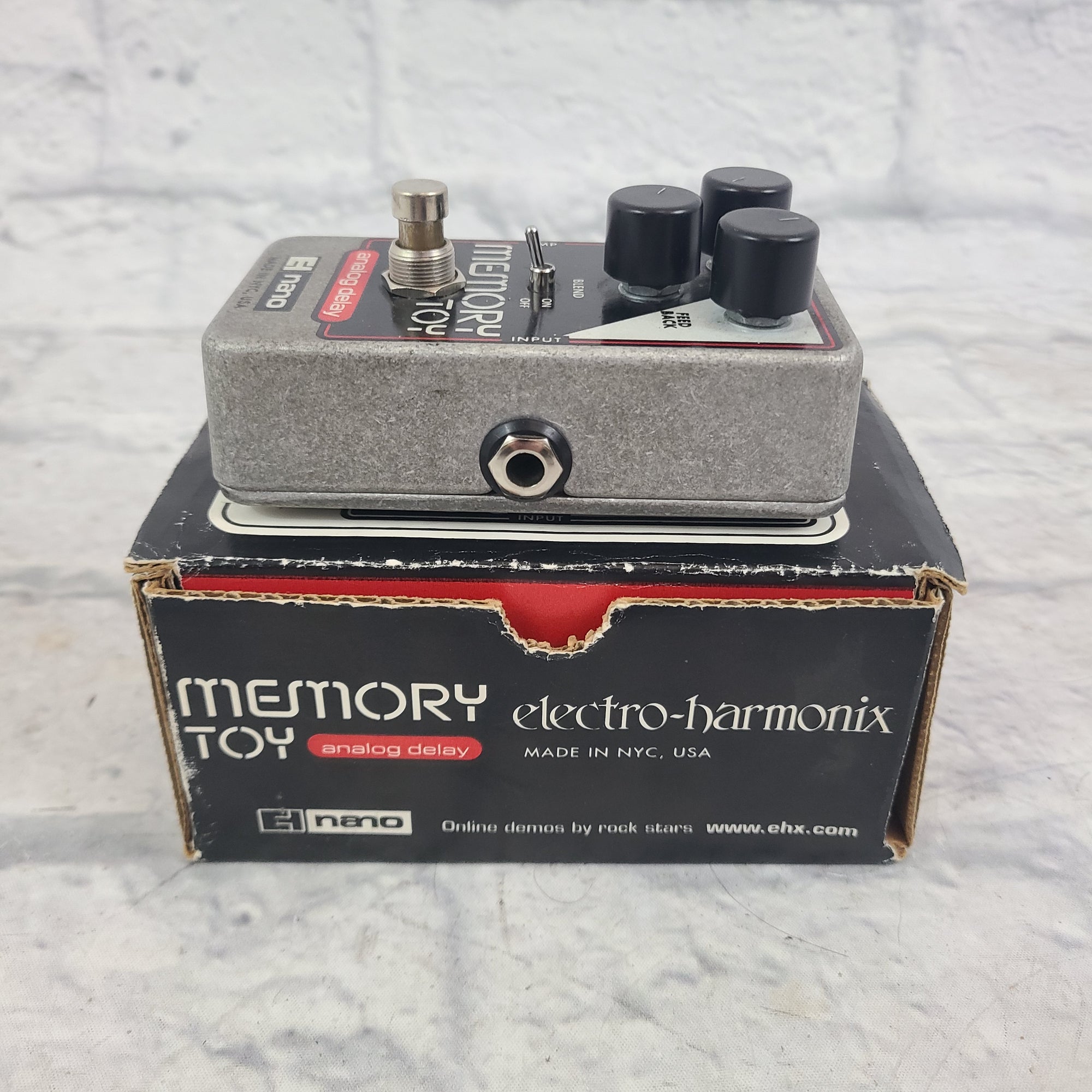 memory toy pedal Electro-Harmonix Memory Toy EL Nano Delay Pedal