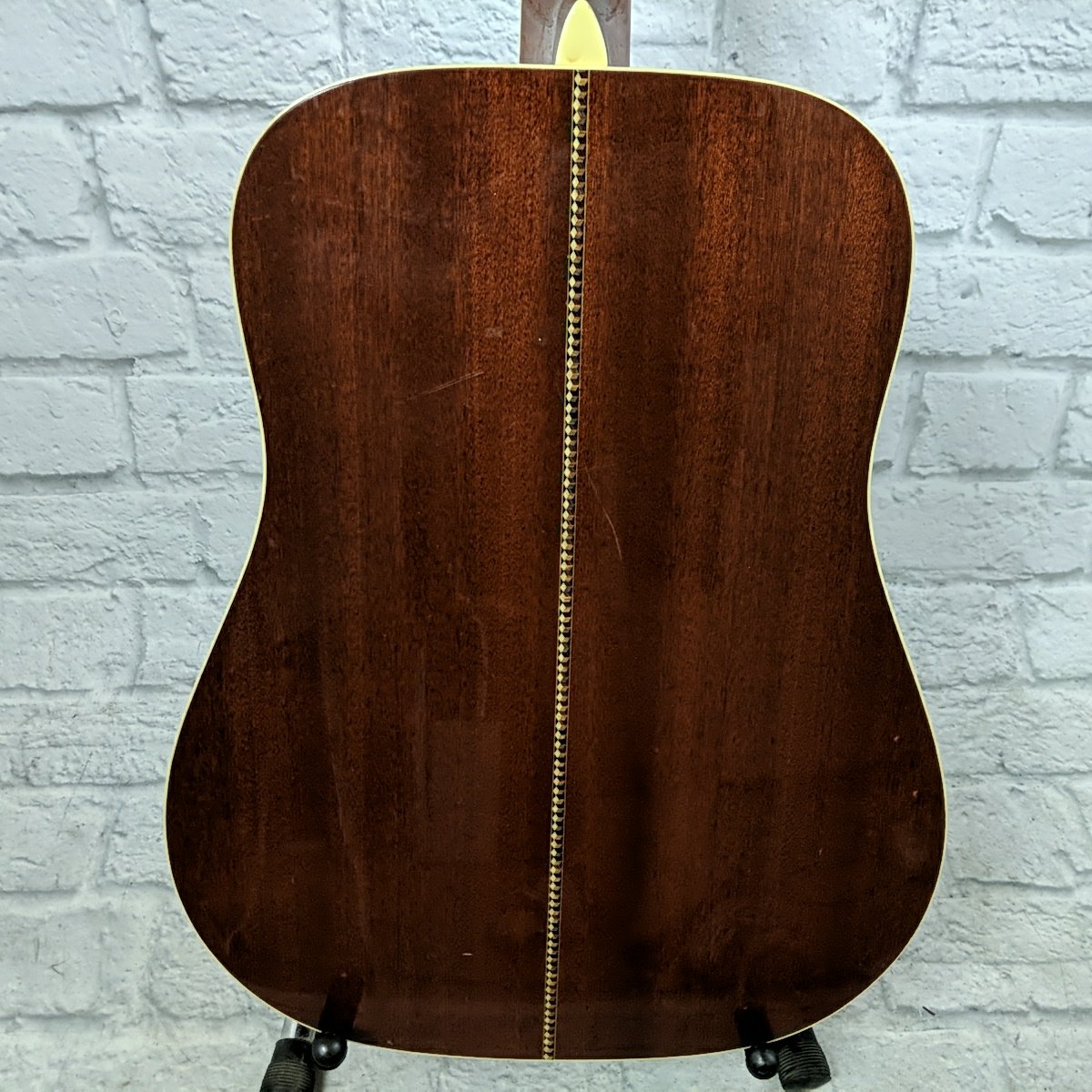 Washburn D10S Acoustic Guitar