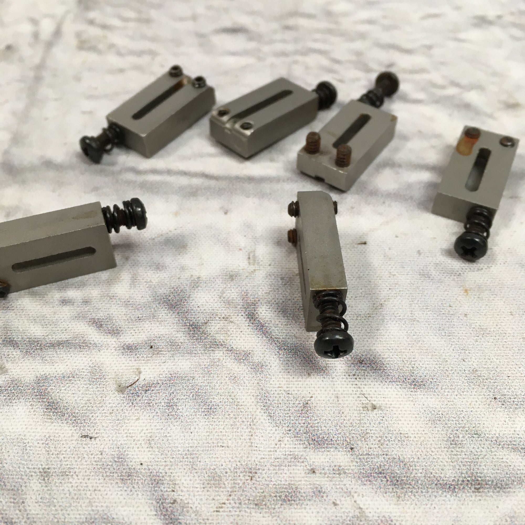 Fender 6pc Electric Guitar Bridge Saddle Set