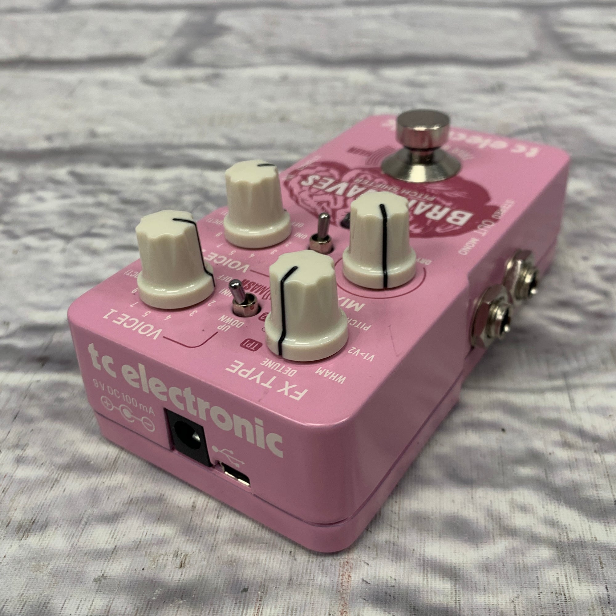 TC Electronic Brainwaves Pitch Shifter - Evolution Music