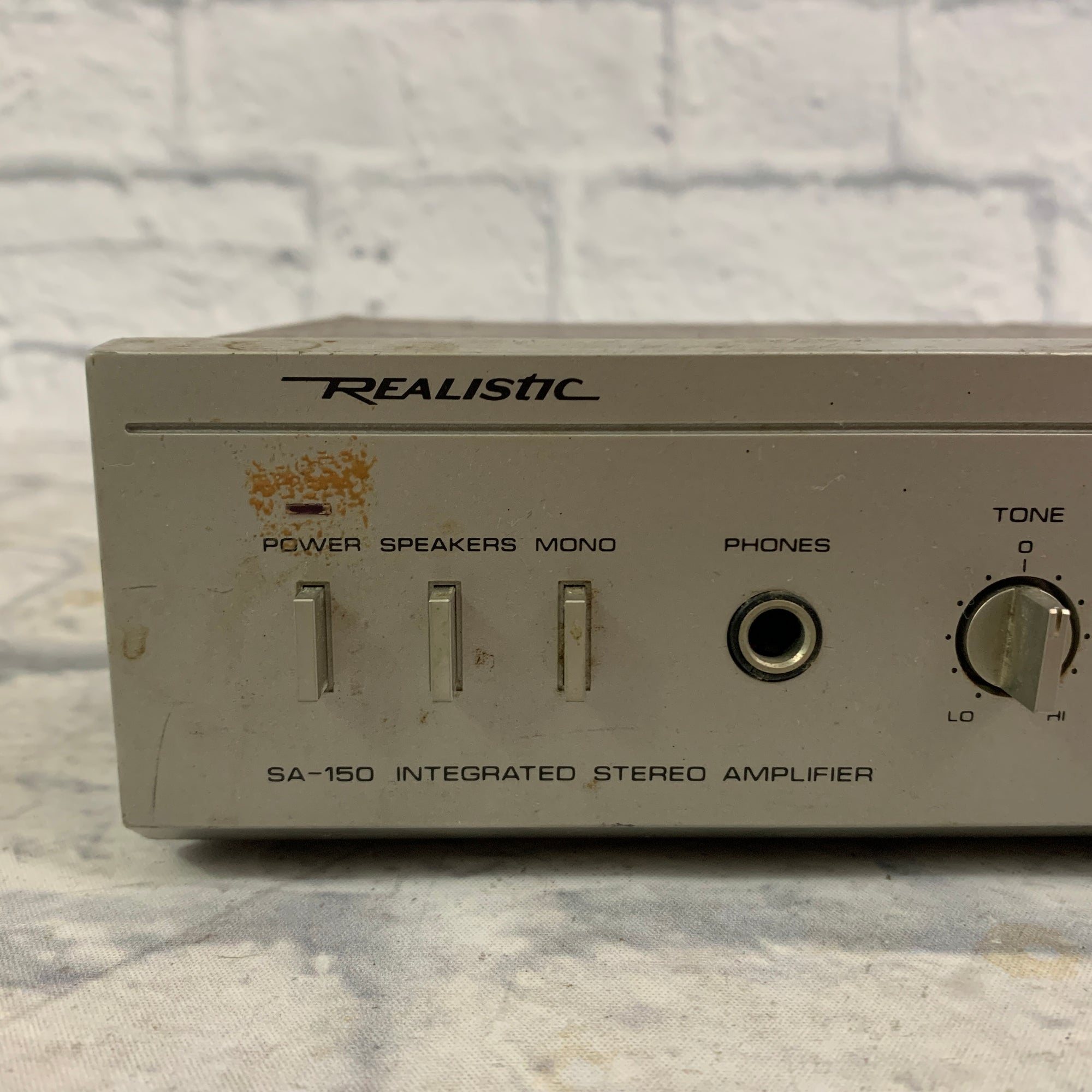 Realistic SA 150 Integrated Stereo Amplifier