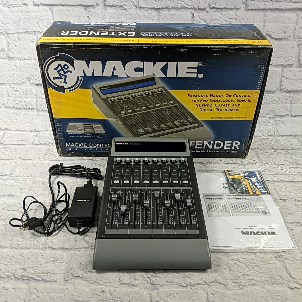 Mackie Control Universal Extender