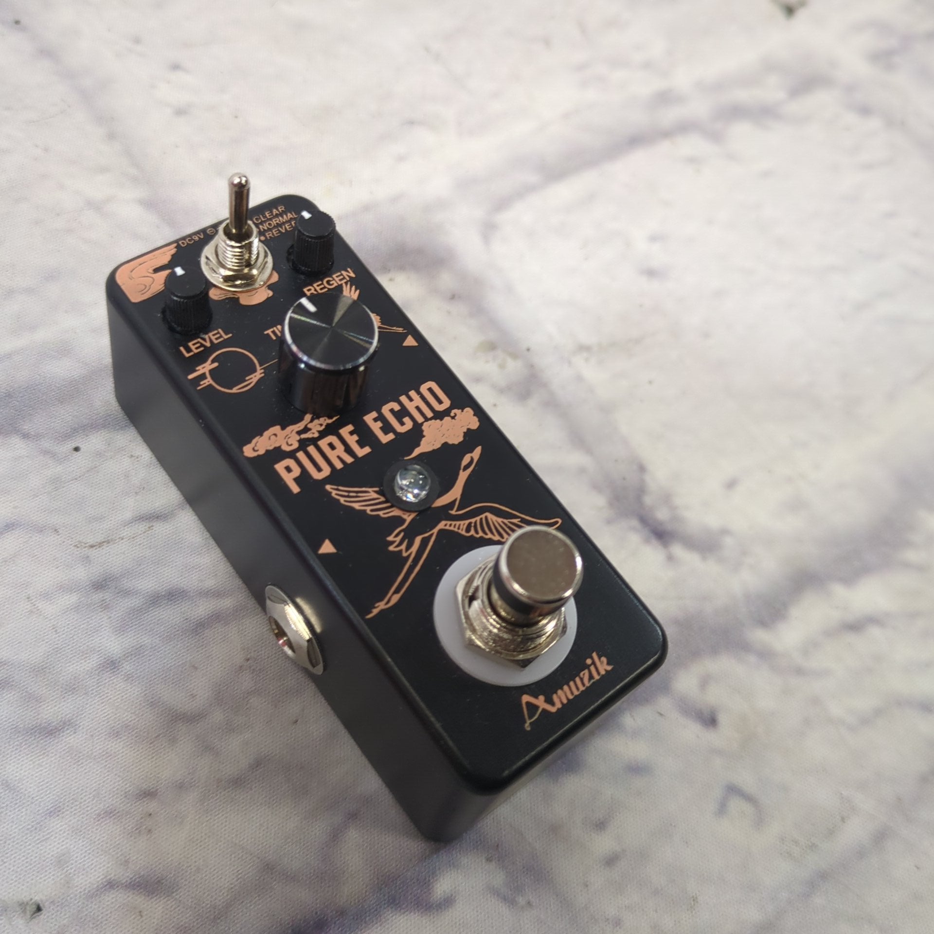 Amuzik Pure Echo Delay Pedal