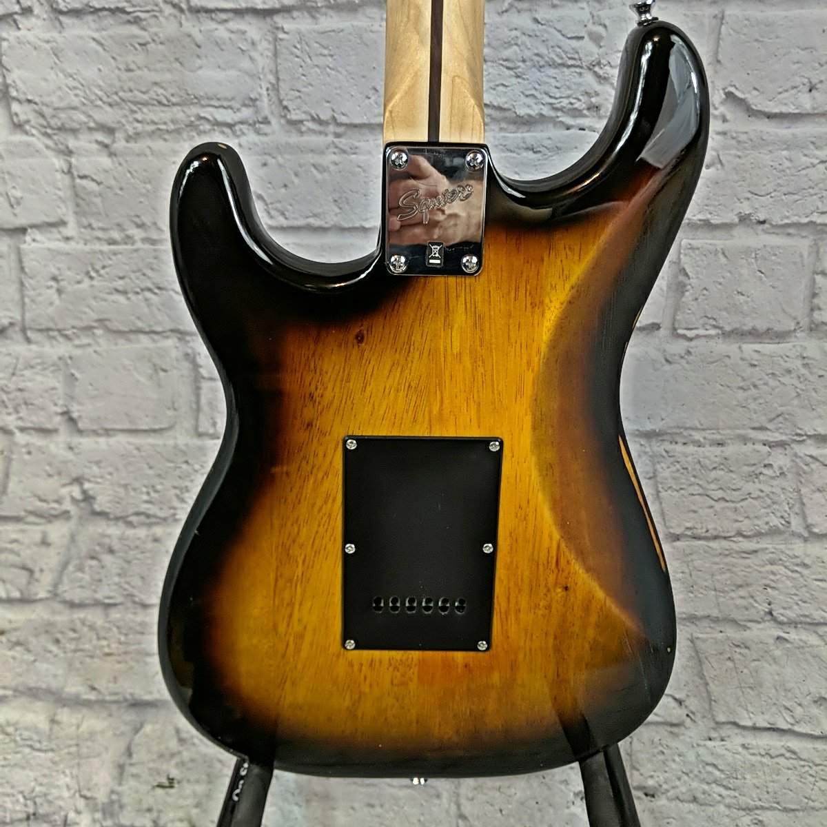 Fender Squier Strat Distressed Relic Electric Guitar with Hot Rails Bridge Pickup