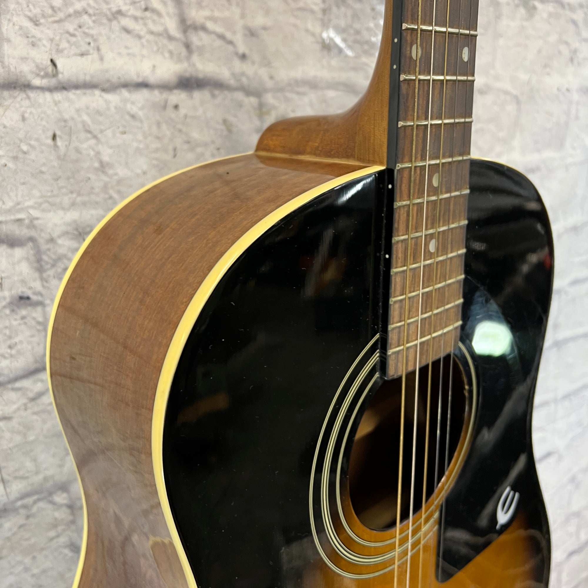 Epiphone AJ100 Vintage Sunburst Acoustic Guitar