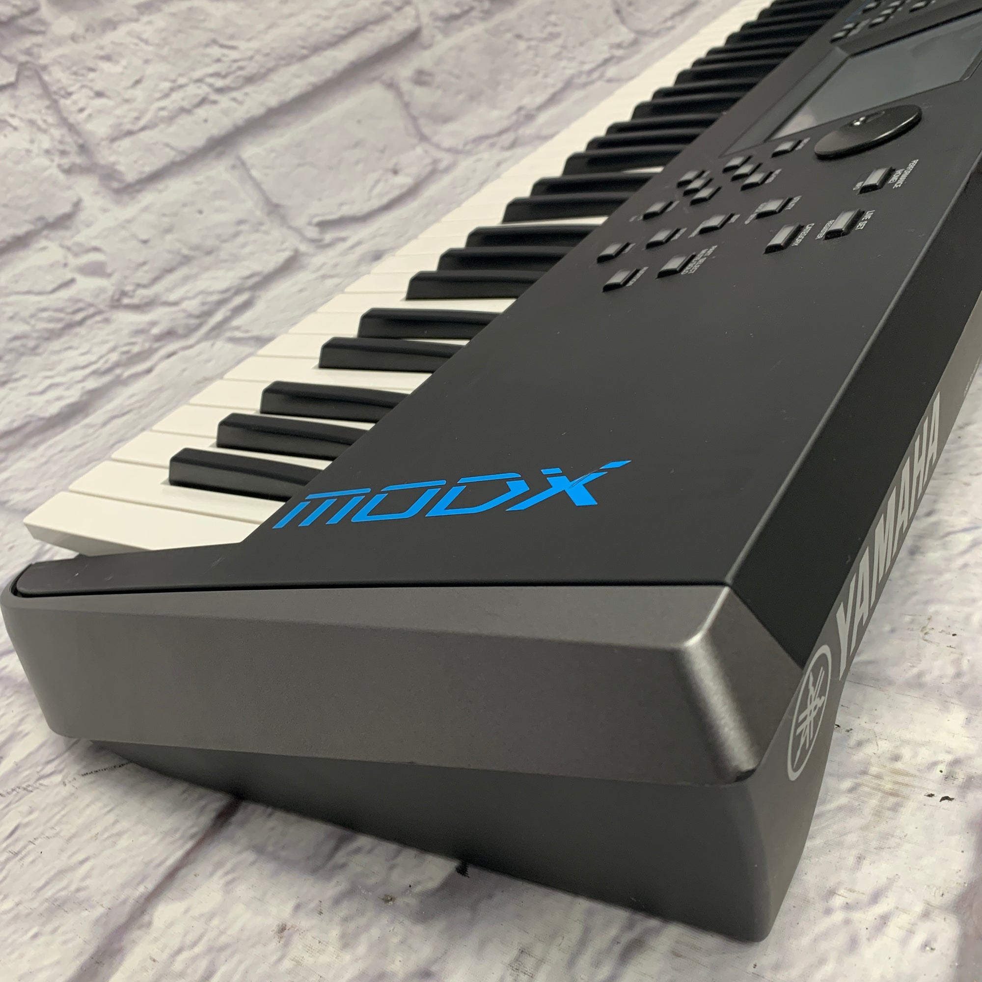 Yamaha MODX6S Digital Synth