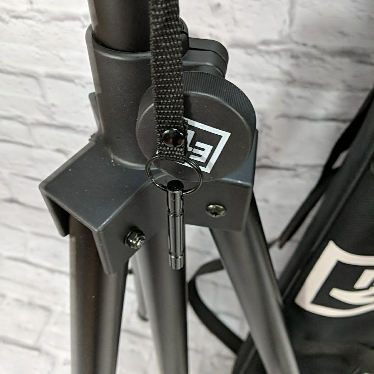 Electro-Voice Speaker Stand Pair with Carrying Bag