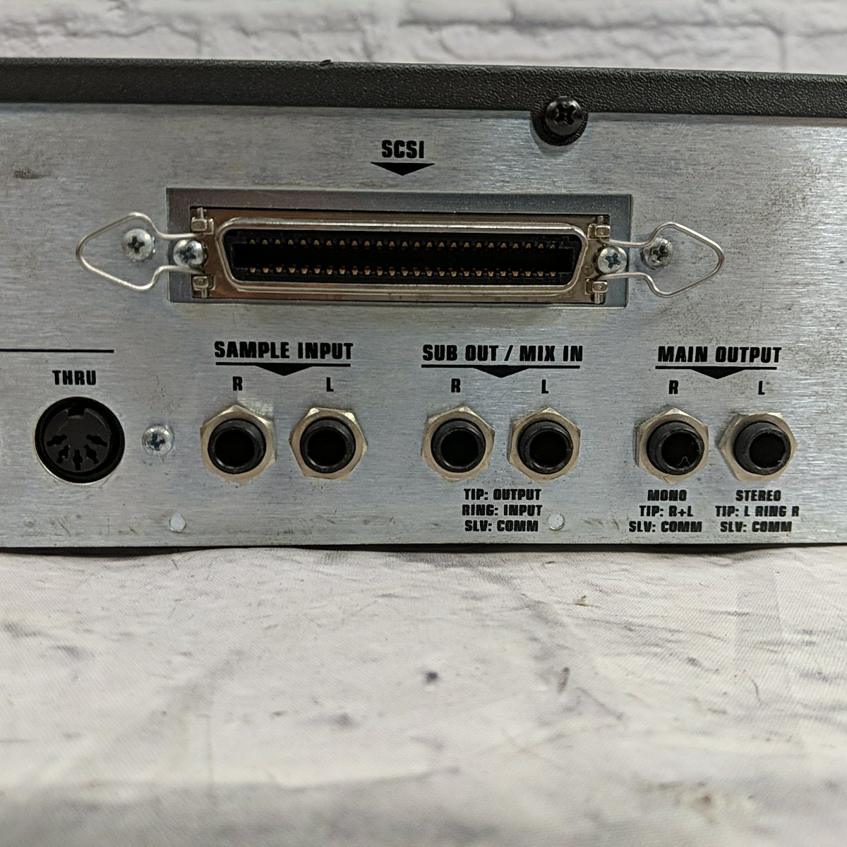 EMU ESI-32 Rackmount Synth