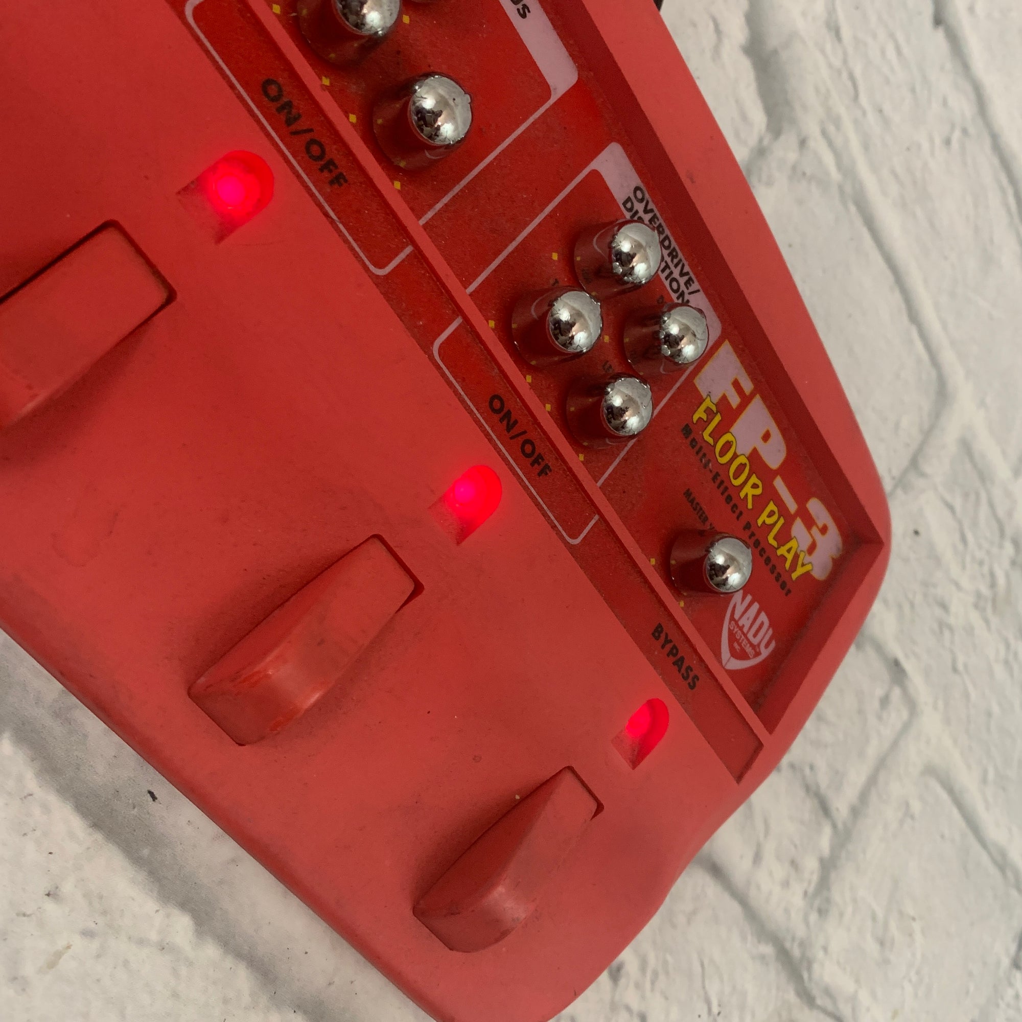 Nady FP-3 Floorplay Delay Chorus Distortion Overdrive Multieffect Pedal