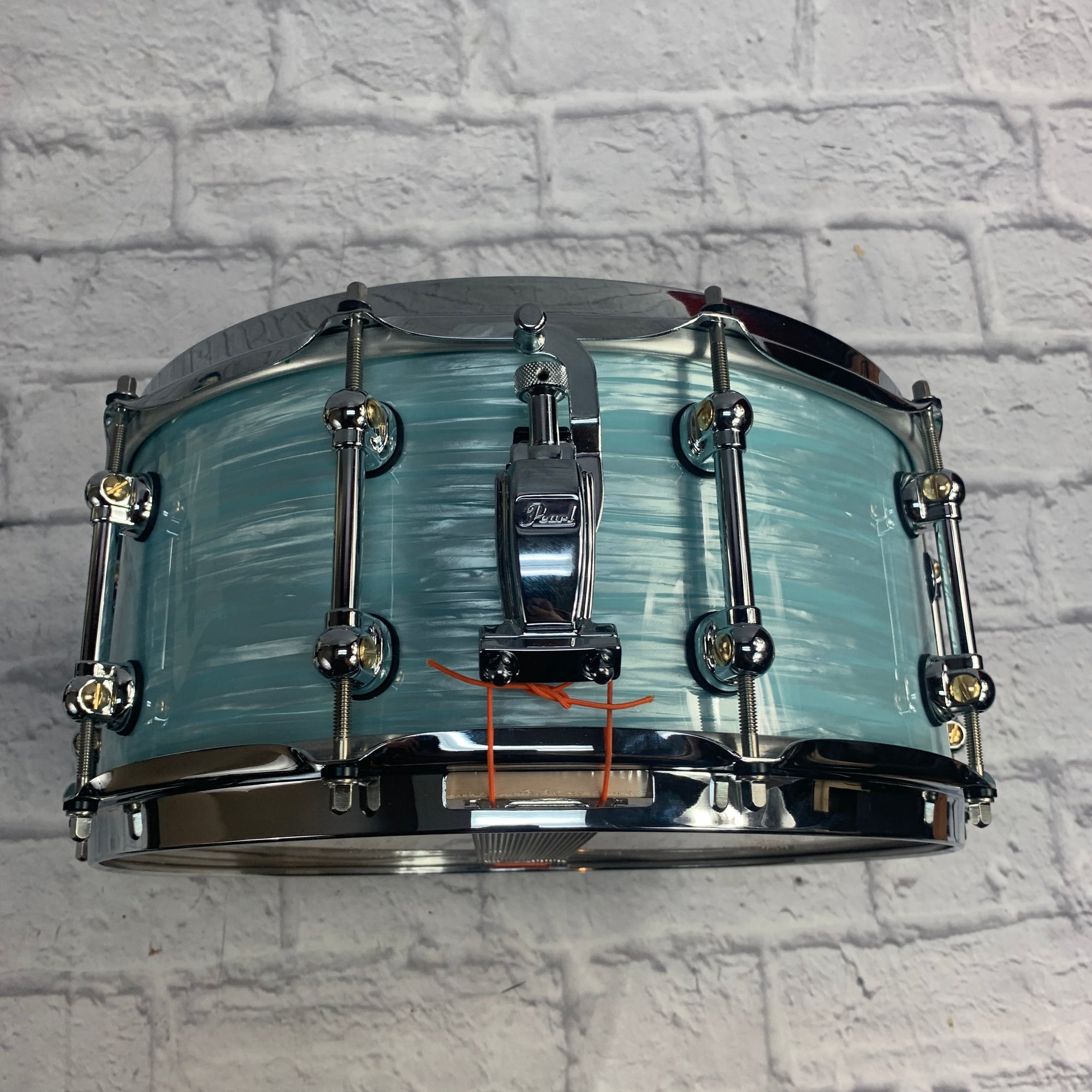 Pearl Masters Maple Reserve Music City Custom Ice Blue Oyster Snare